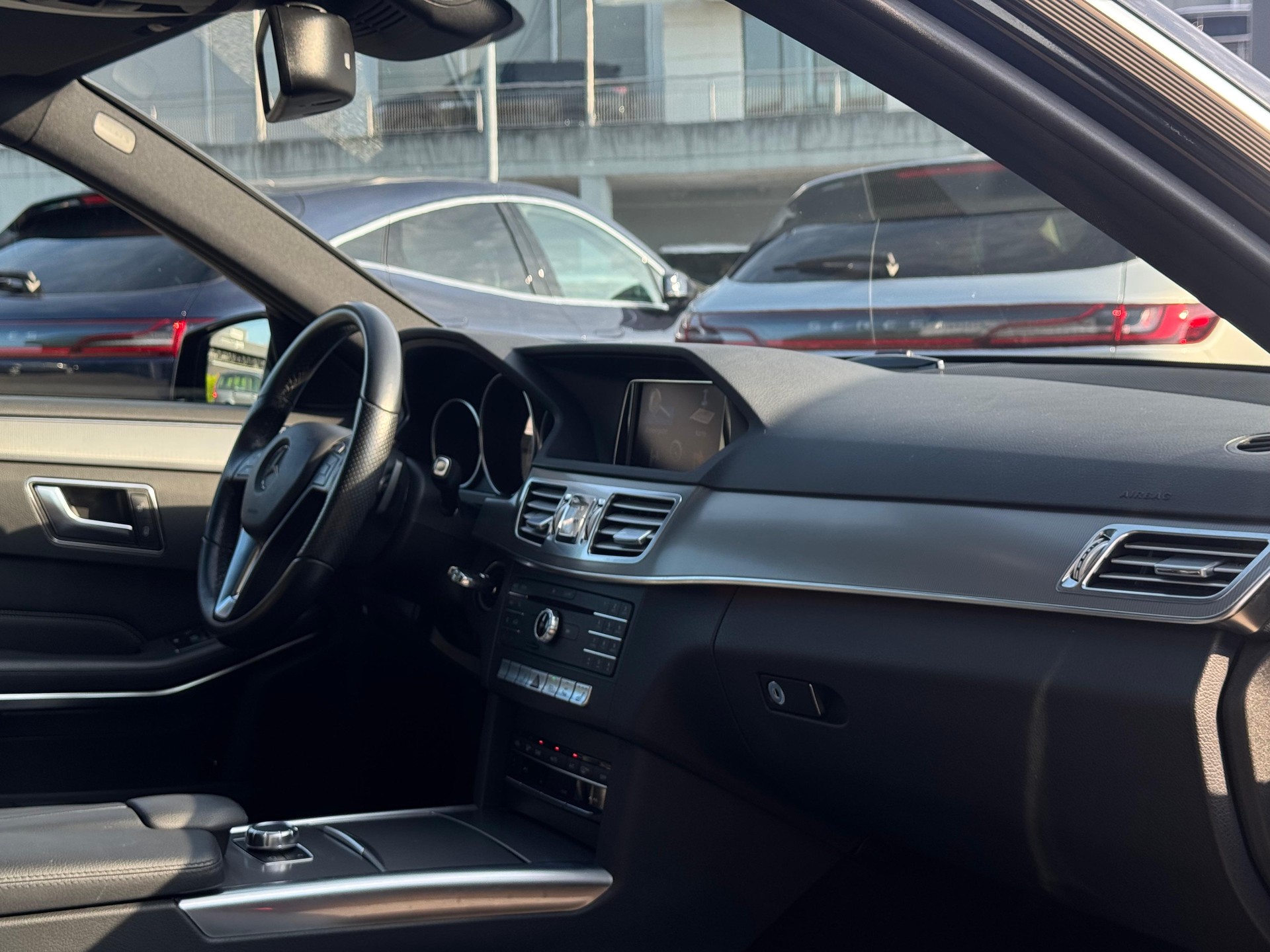 MERCEDES-BENZ E 200 BlueTEC Avantgarde 7G-Tronic-image-10