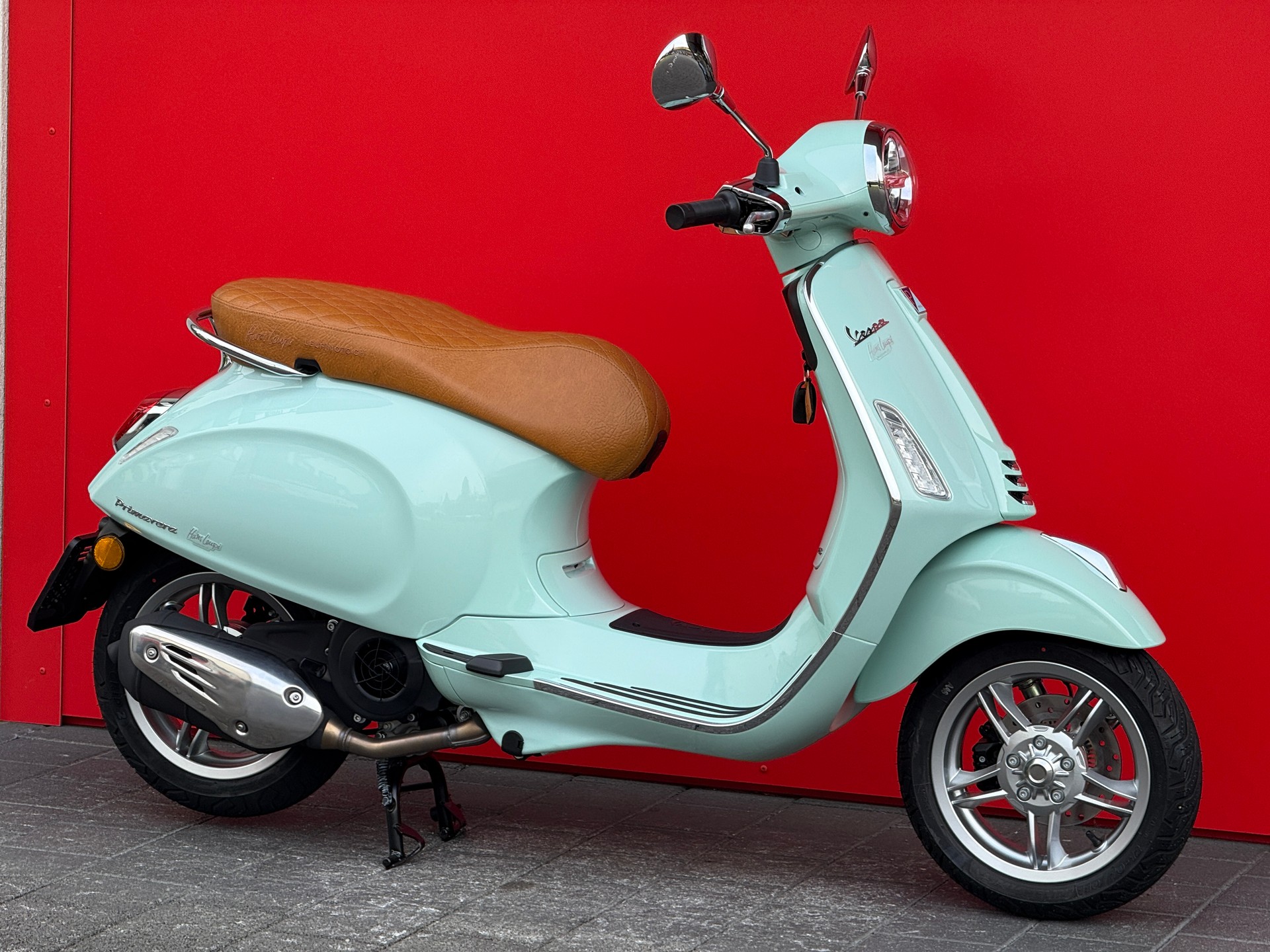PIAGGIO Vespa 125 Primavera ABS Celebrate 40th-image-7