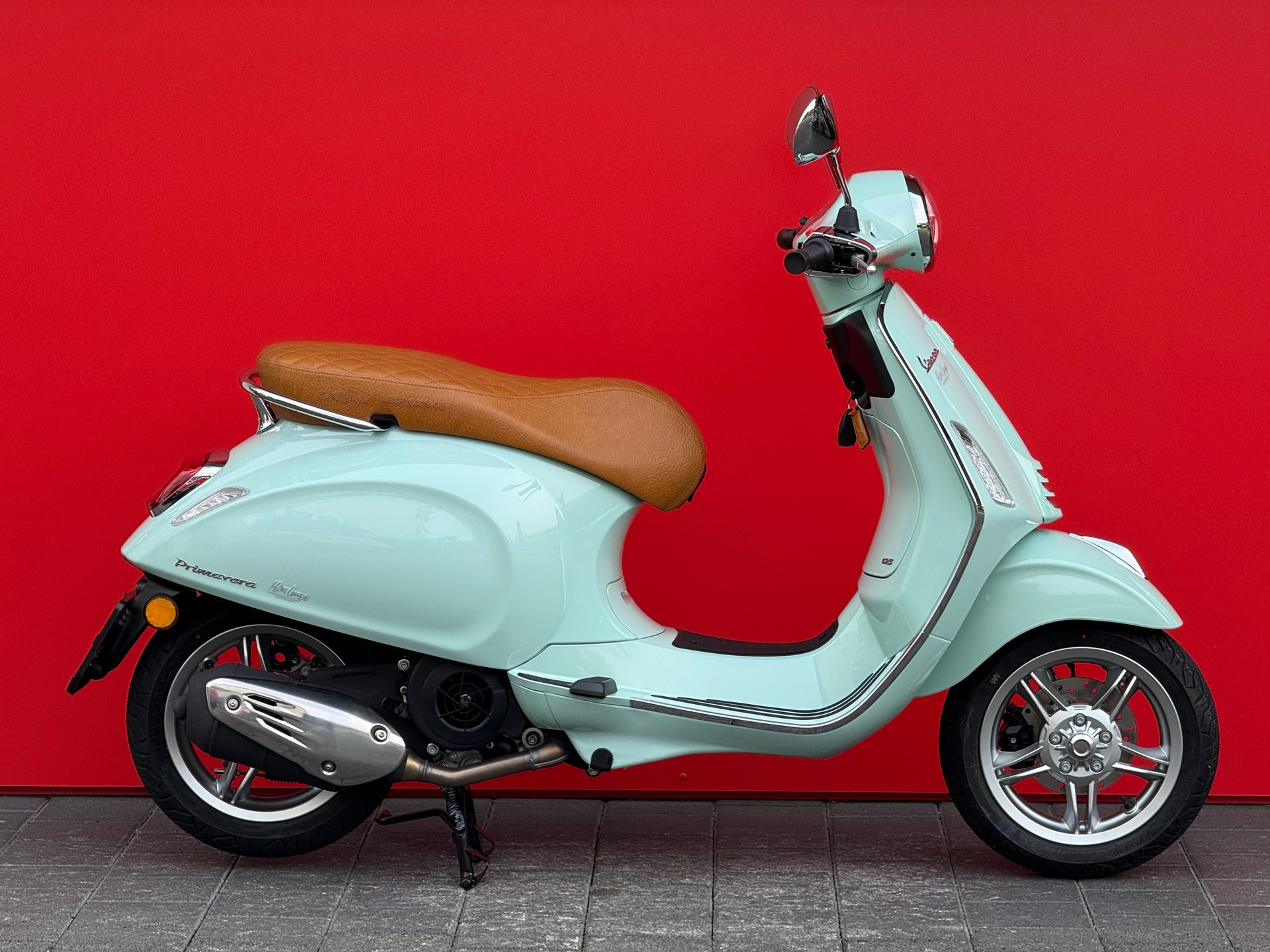 PIAGGIO Vespa 125 Primavera ABS Celebrate 40th-image-8