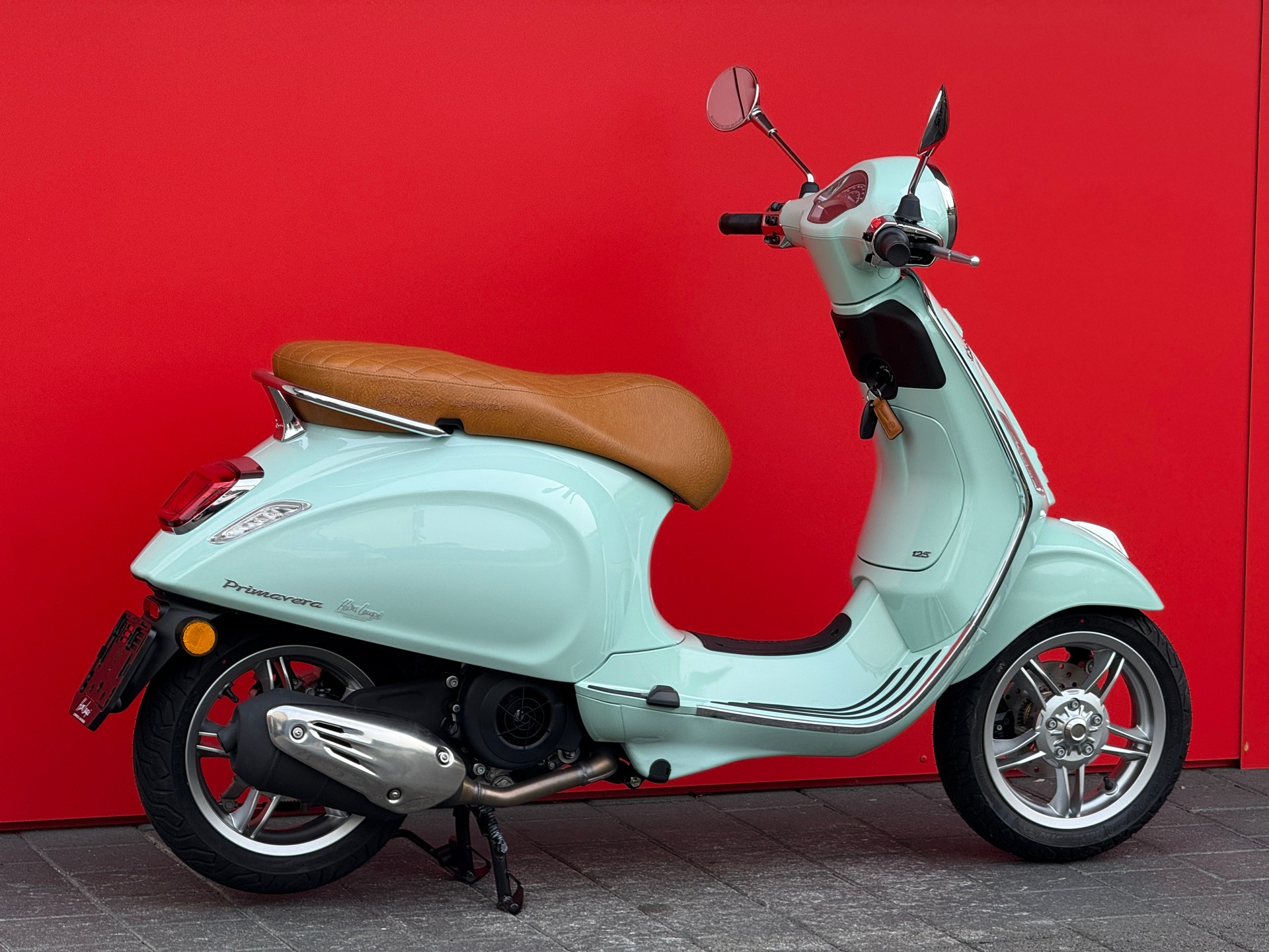 PIAGGIO Vespa 125 Primavera ABS Celebrate 40th-image-5