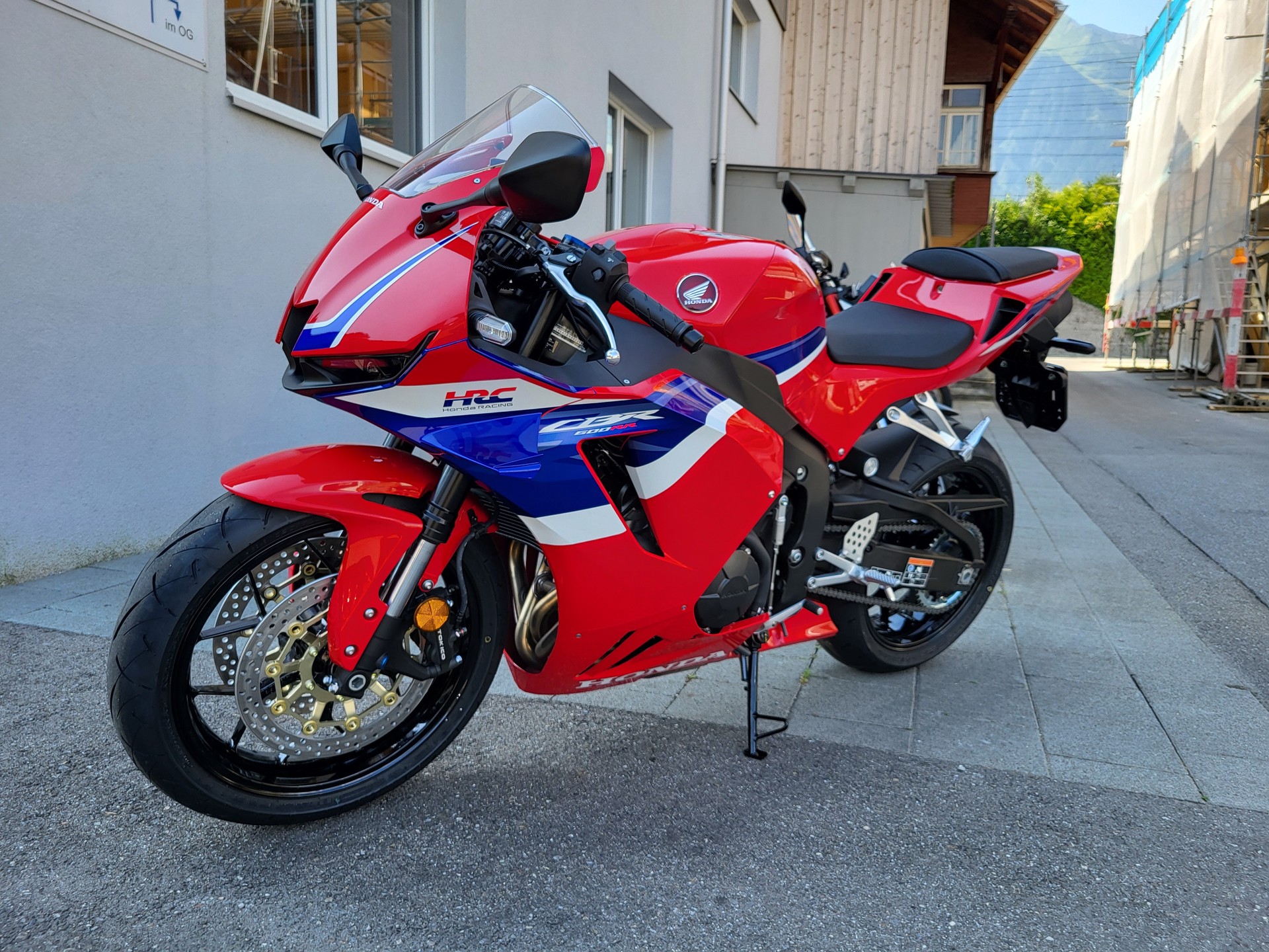HONDA CBR 600 RR-image-1