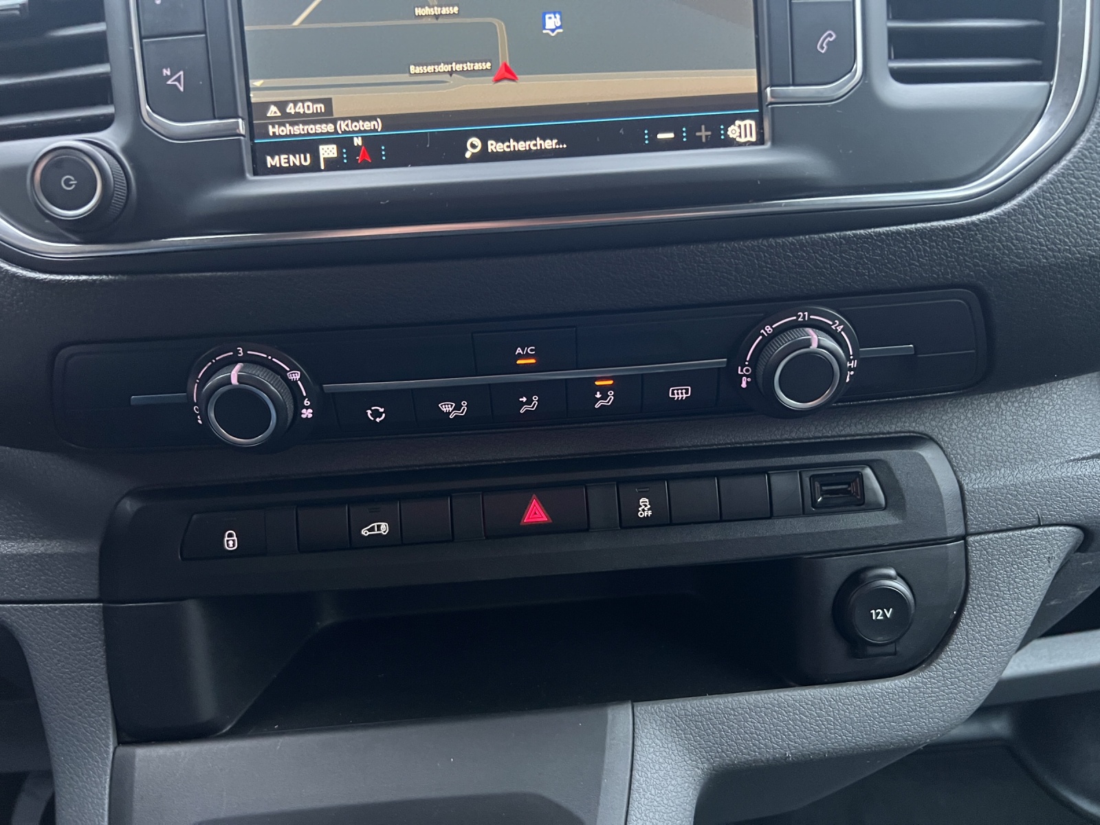 PEUGEOT Expert 2.0 BlueHDi 150 S&S Allure Standard-image-23