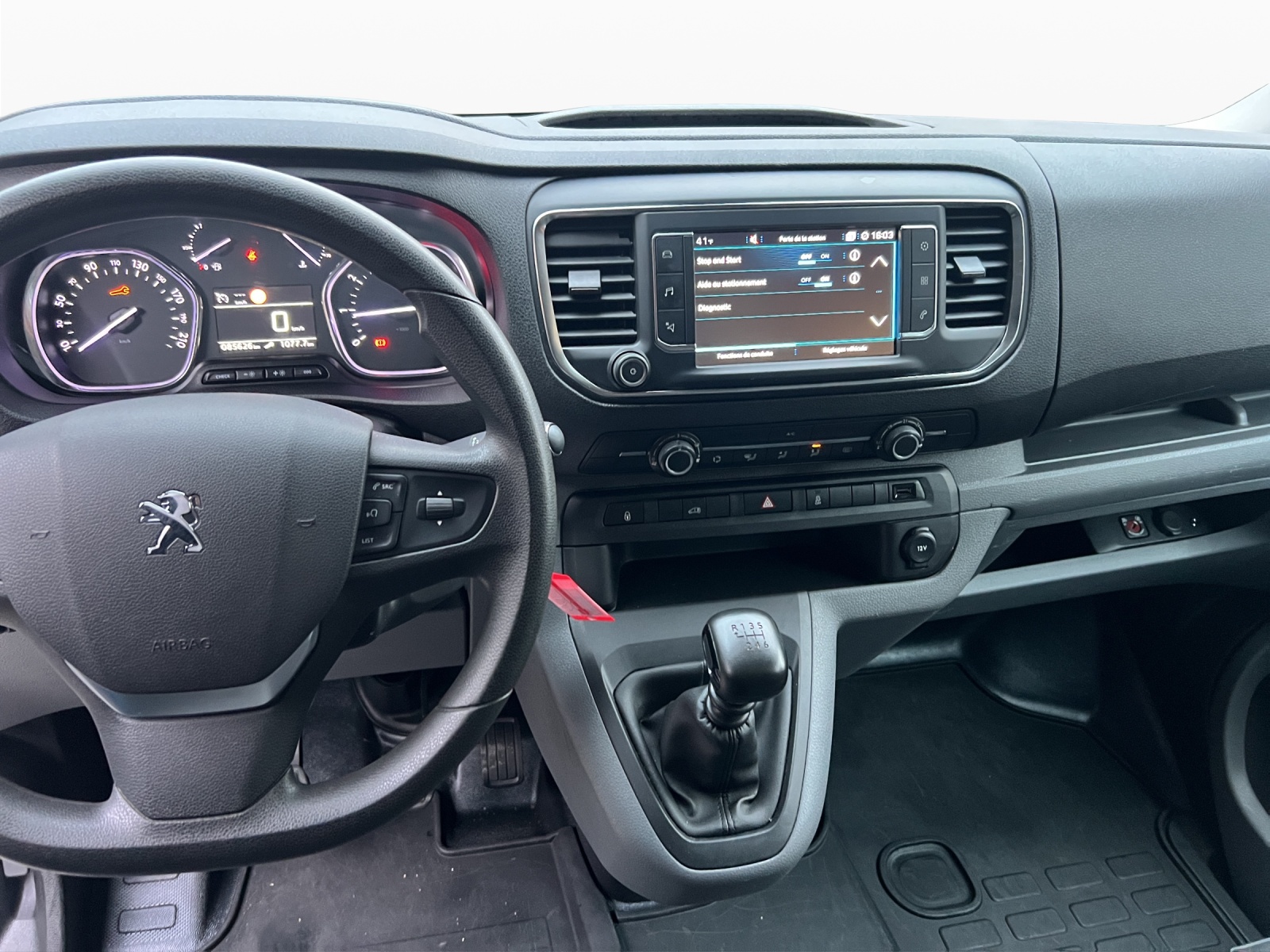 PEUGEOT Expert 2.0 BlueHDi 150 S&S Allure Standard-image-11