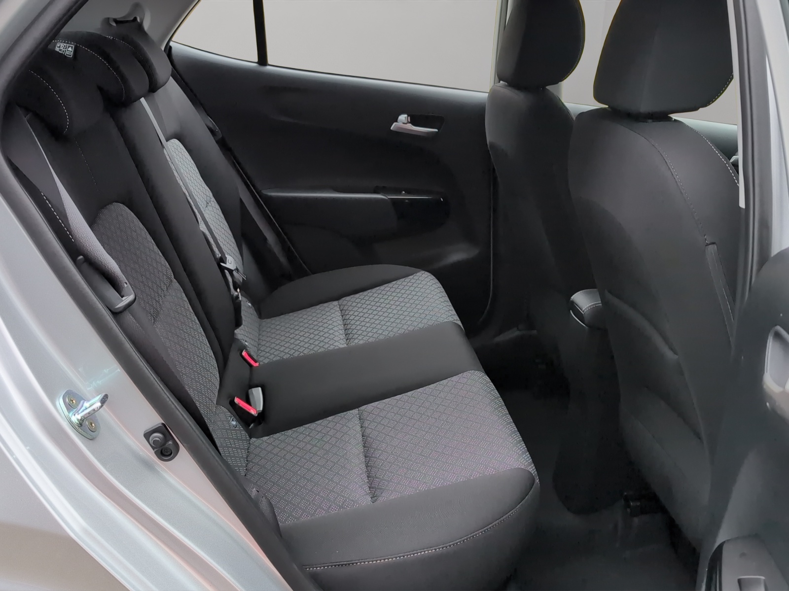 KIA Picanto 1.2 CVVT First Edition Automat / Sonderrabatt von CHF 1'000.- beim Kauf bis 30.06.26 / 0.99% Leasing-Aktion-image-11