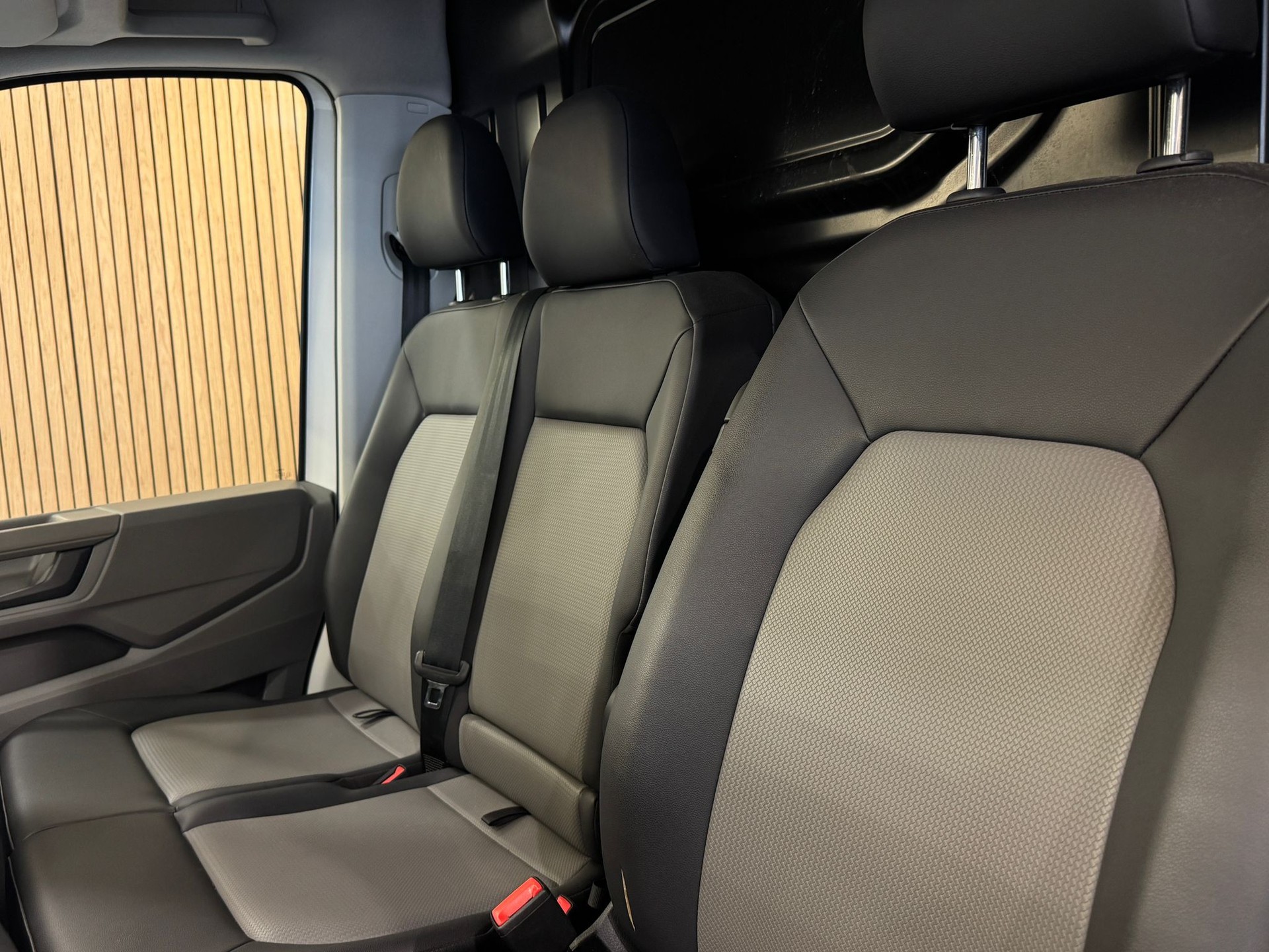 VW Crafter 35 2.0 TDI L3 H3 *140PS*-image-7