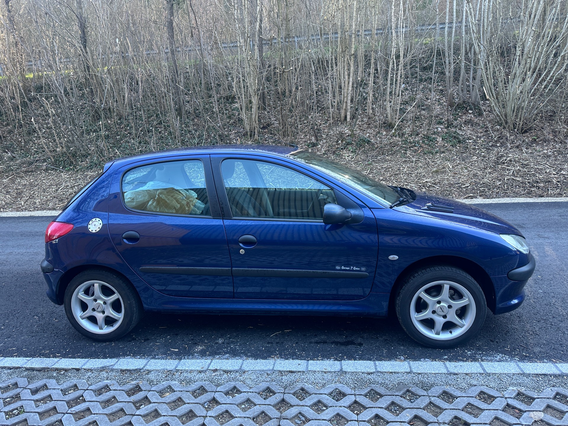 PEUGEOT 206 1.4 (XT) Premium-showroom-element-3