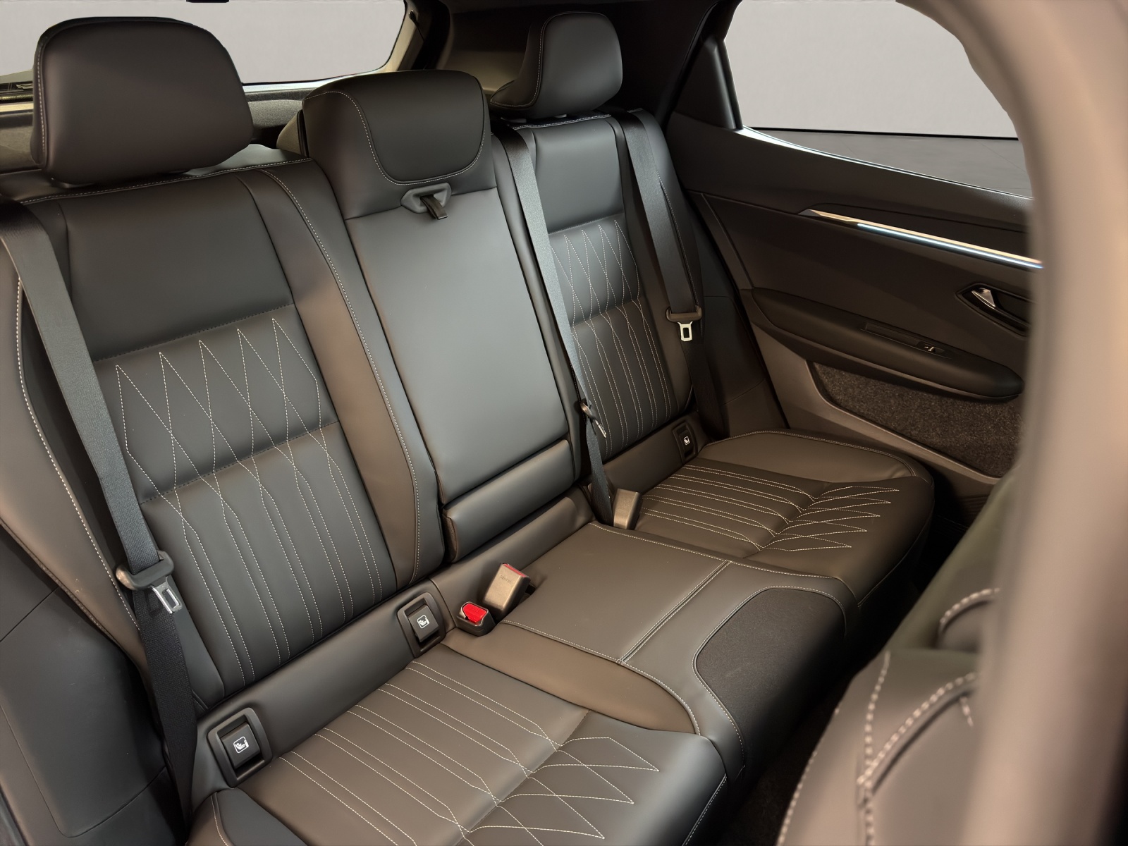 MITSUBISHI Eclipse Cross Instyle-image-7