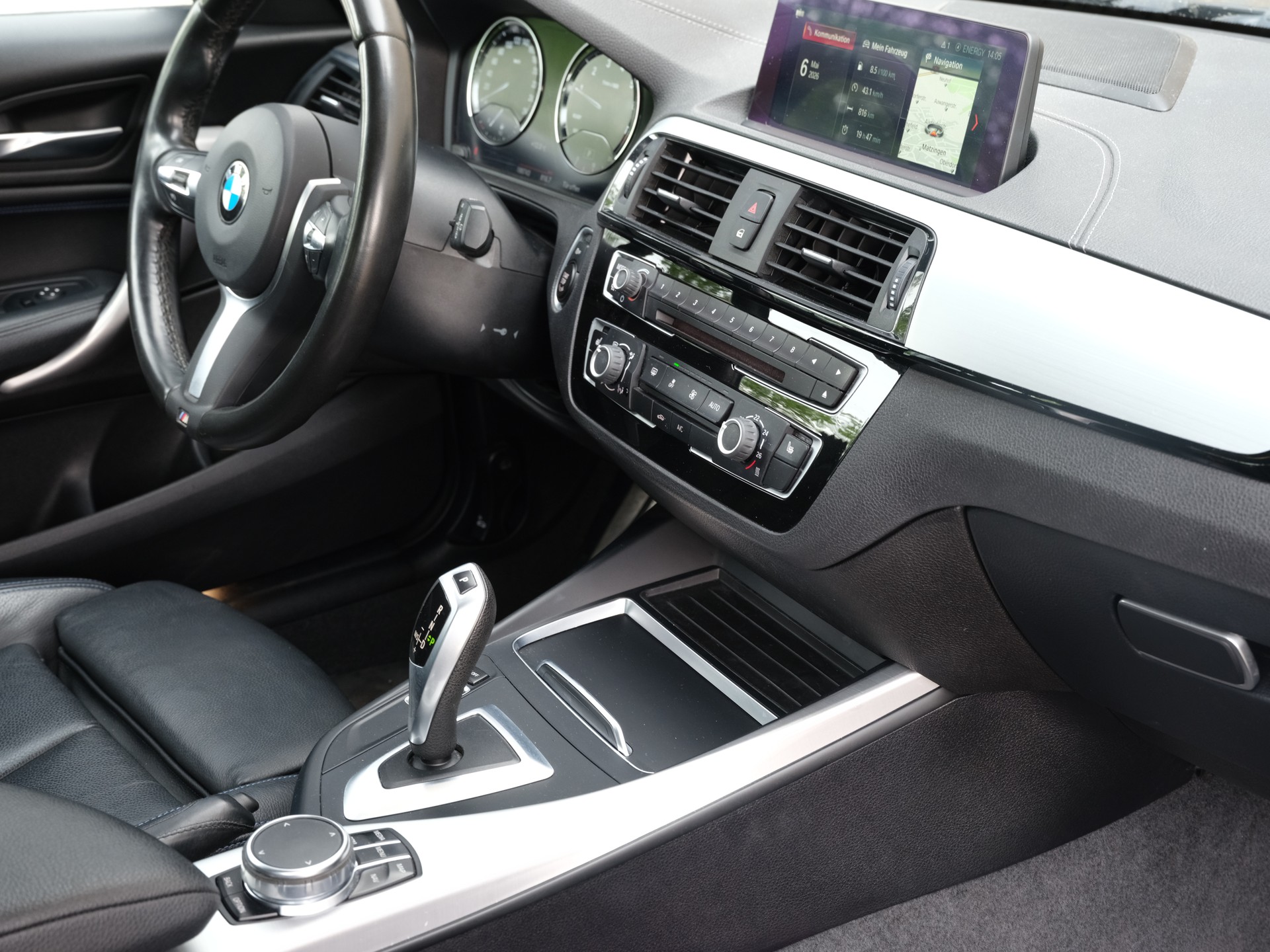 BMW 118i Edition M Sport Steptronic-image-19