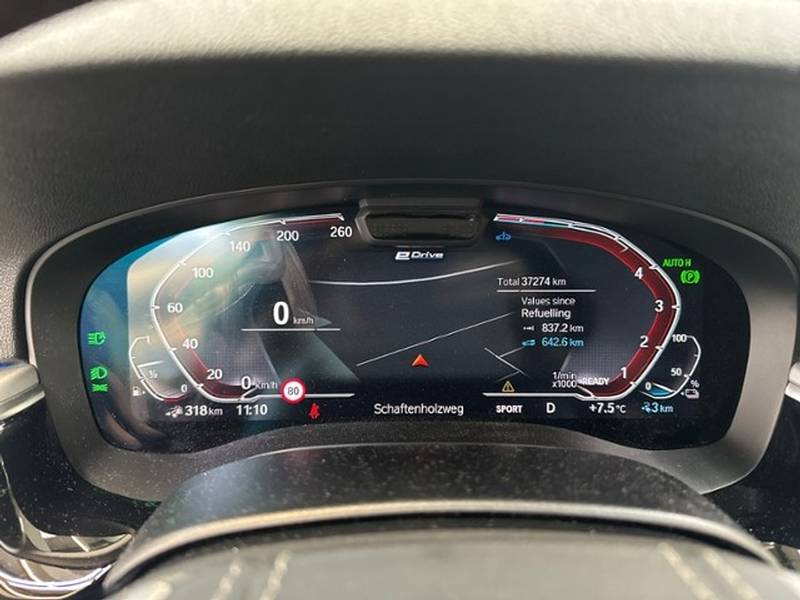 BMW 520e Touring Steptronic-image-4
