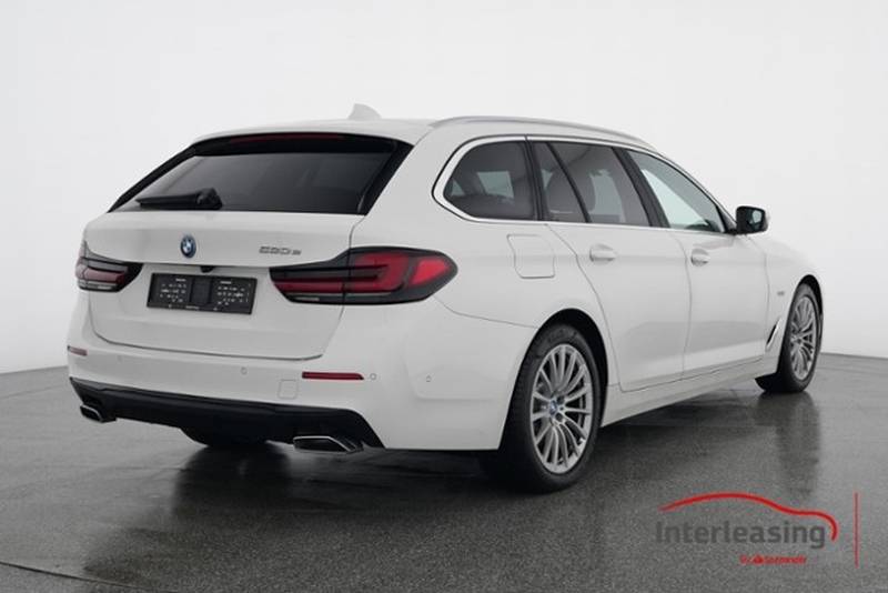 BMW 520e Touring Steptronic-image-2