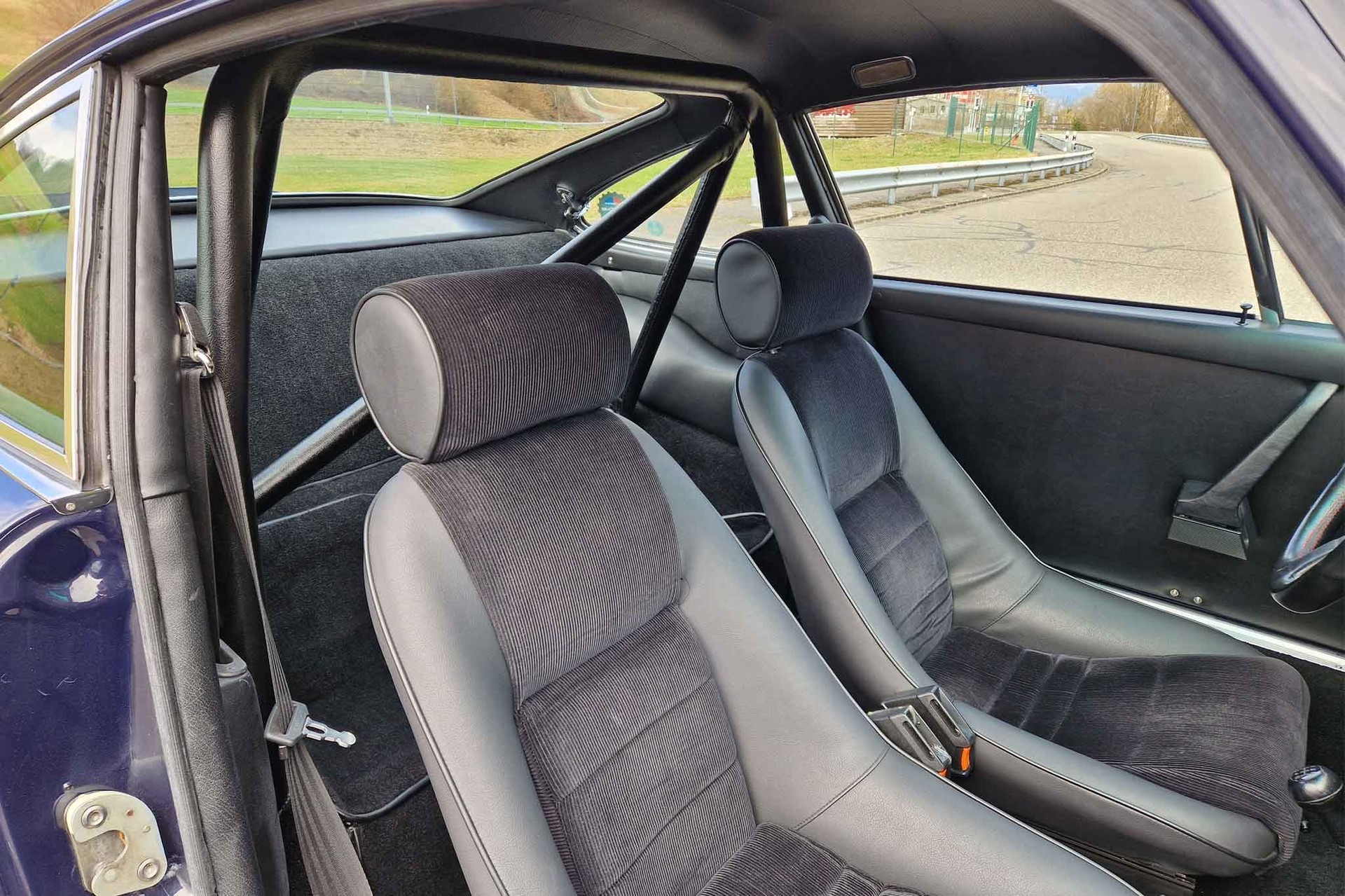 PORSCHE 911 Carrera RS 2.7-image-13