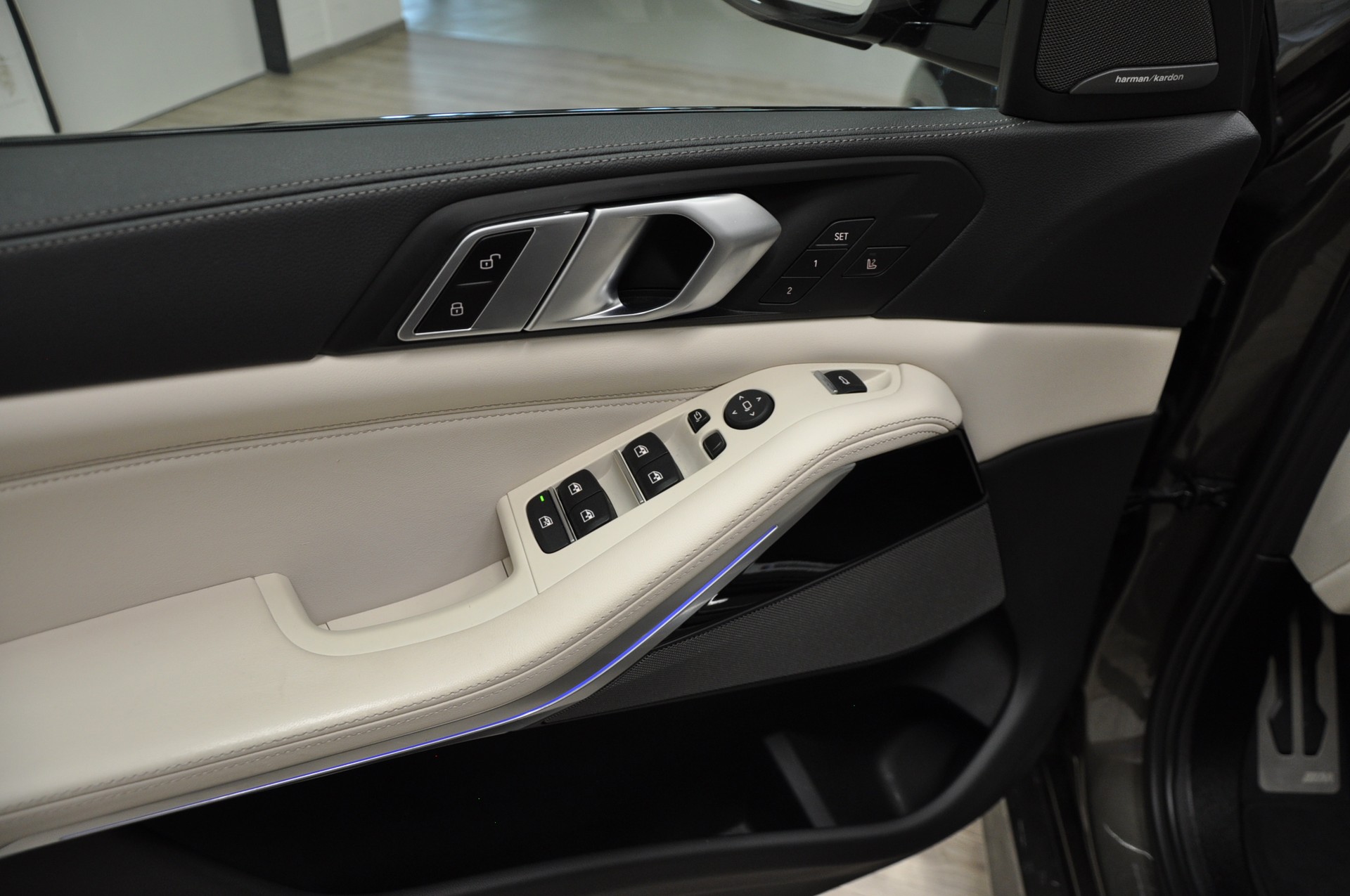 BMW X5 xDrive 48V 30d M Sport Steptronic-image-27