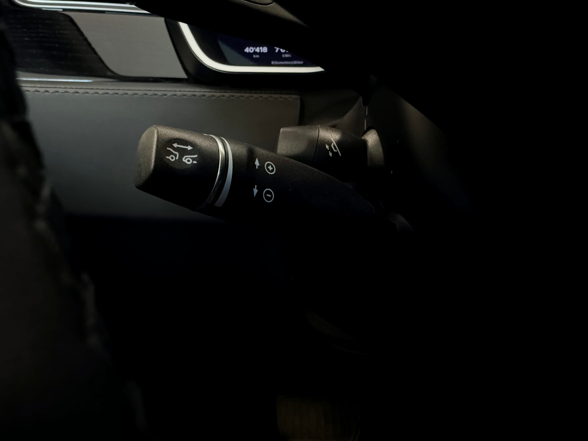 TESLA Model S 75 D-image-26