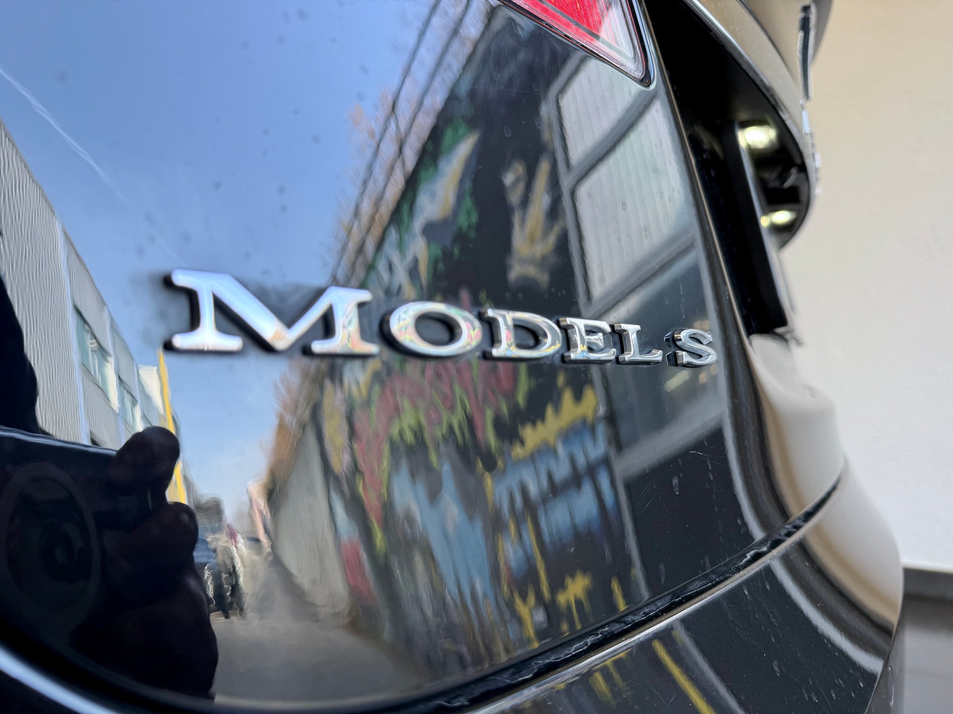 TESLA Model S 75 D-image-12