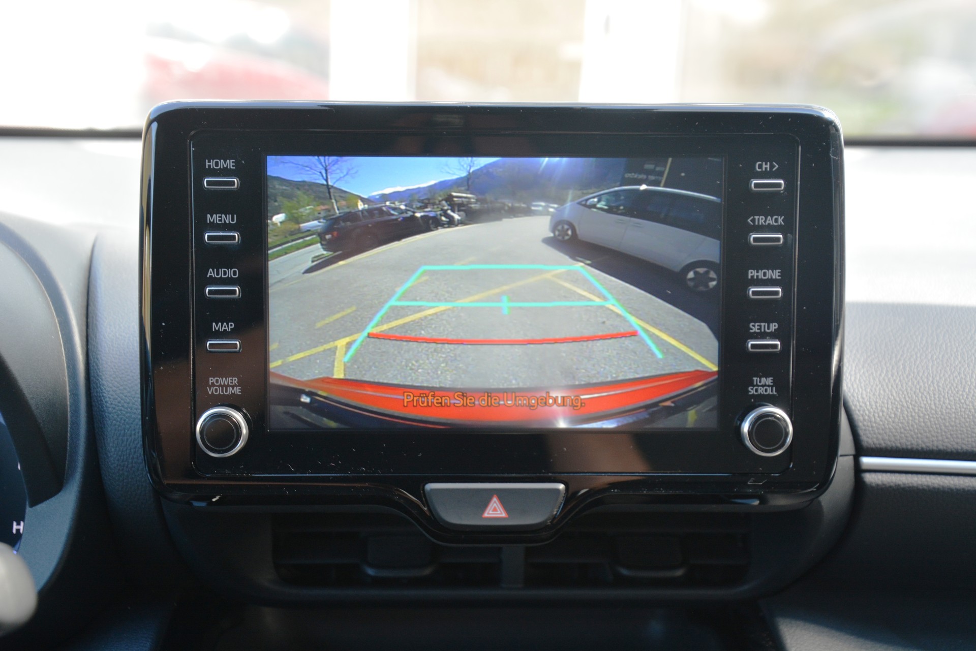 TOYOTA Yaris Cross 1.5 Trend e-CVT AWDi-image-7