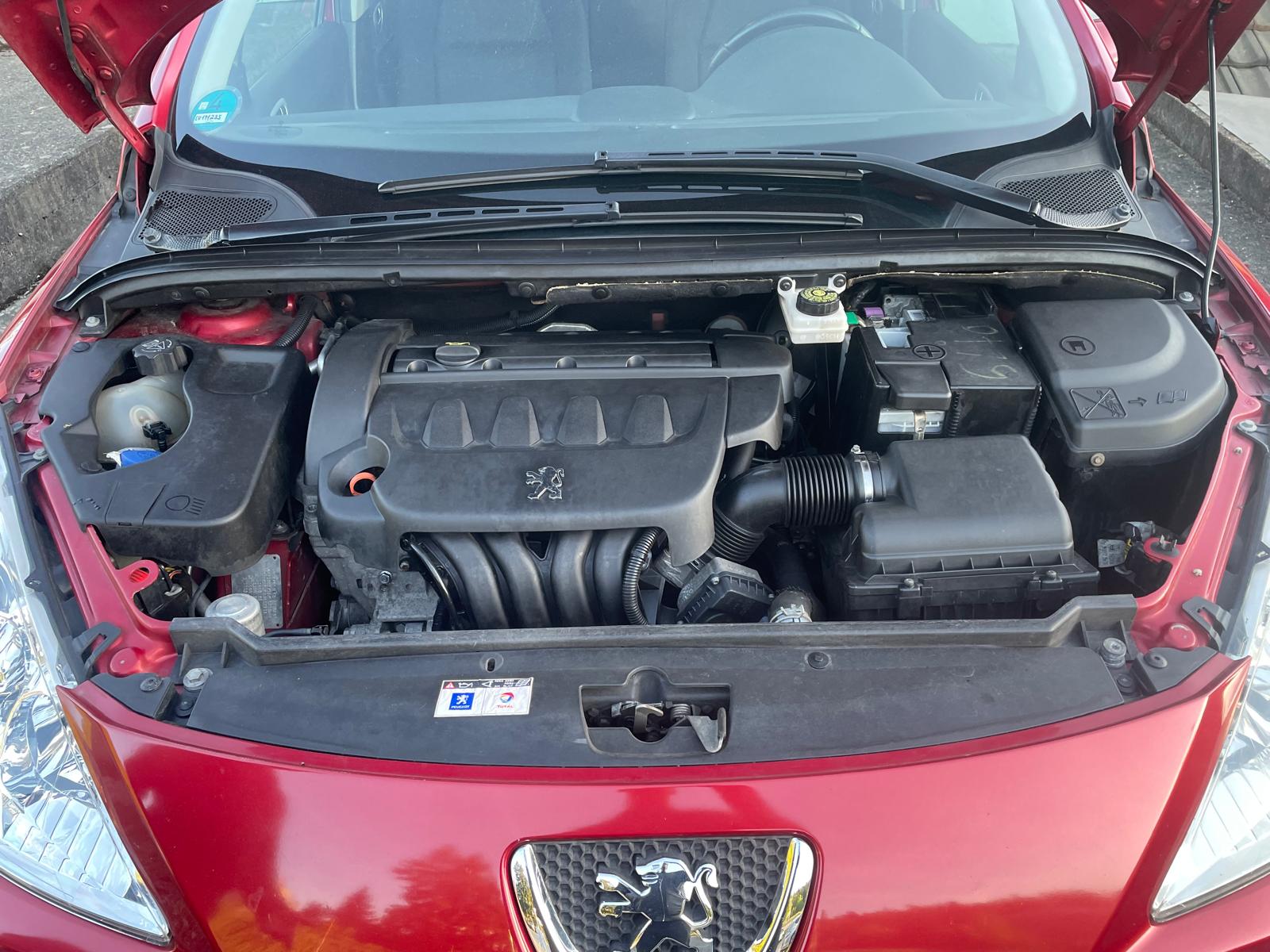 PEUGEOT Break 2.0i-image-6
