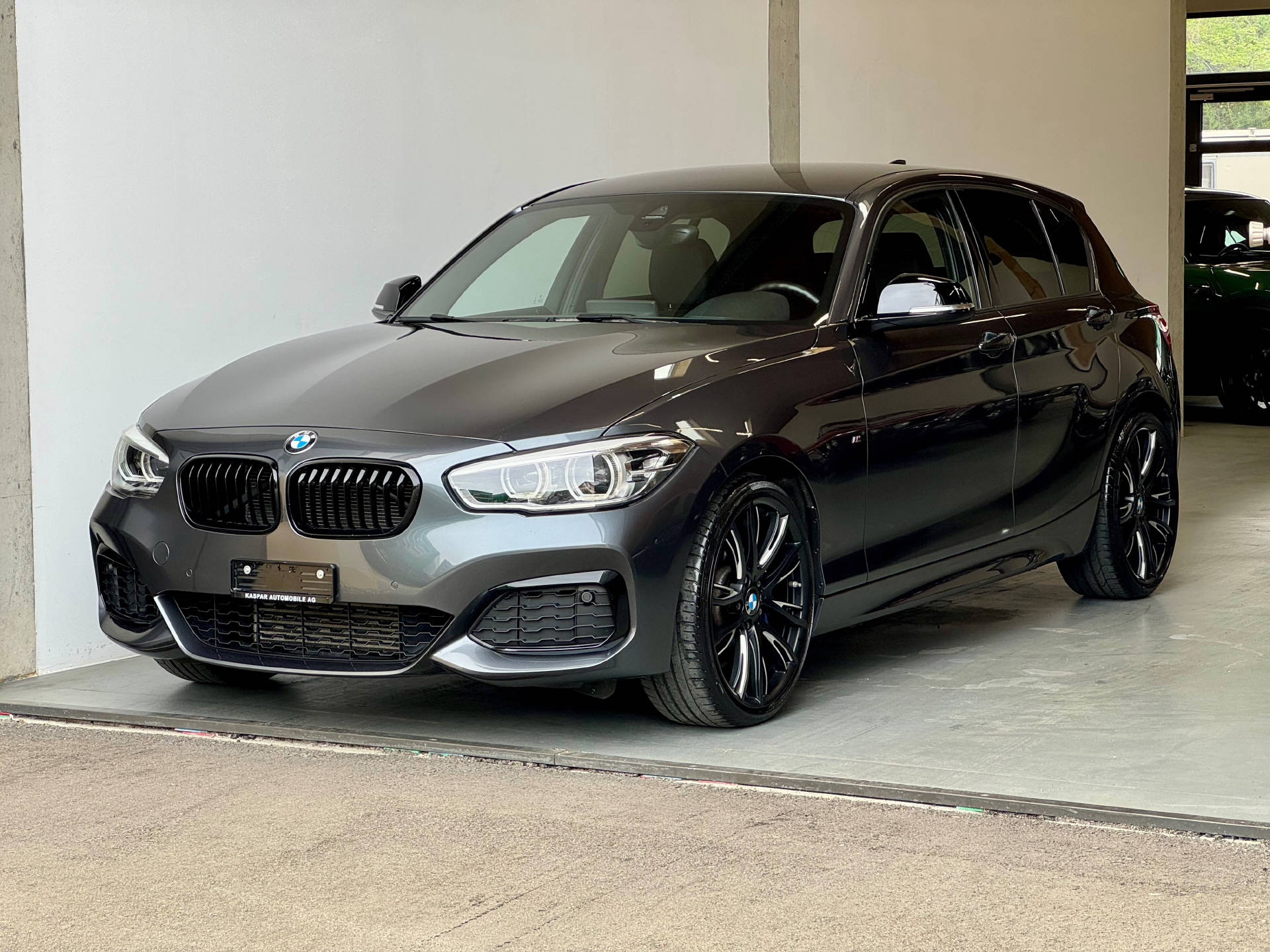 BMW M135i xDrive M Performance