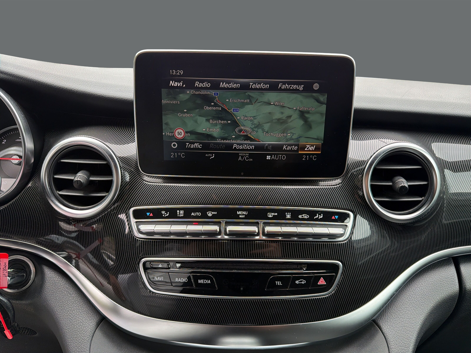 MERCEDES-BENZ V 250 d L 4Matic-image-15