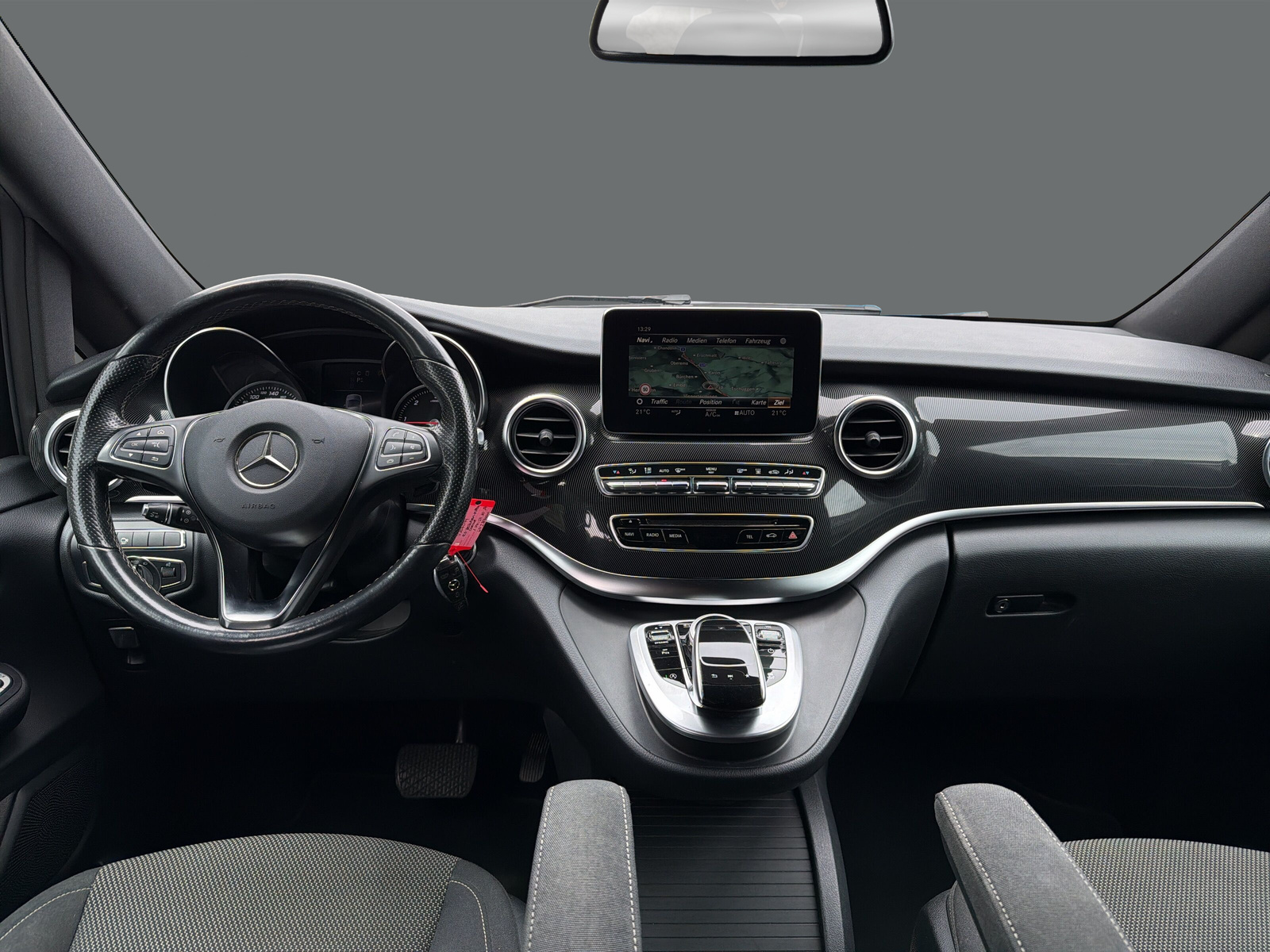 MERCEDES-BENZ V 250 d L 4Matic-image-12