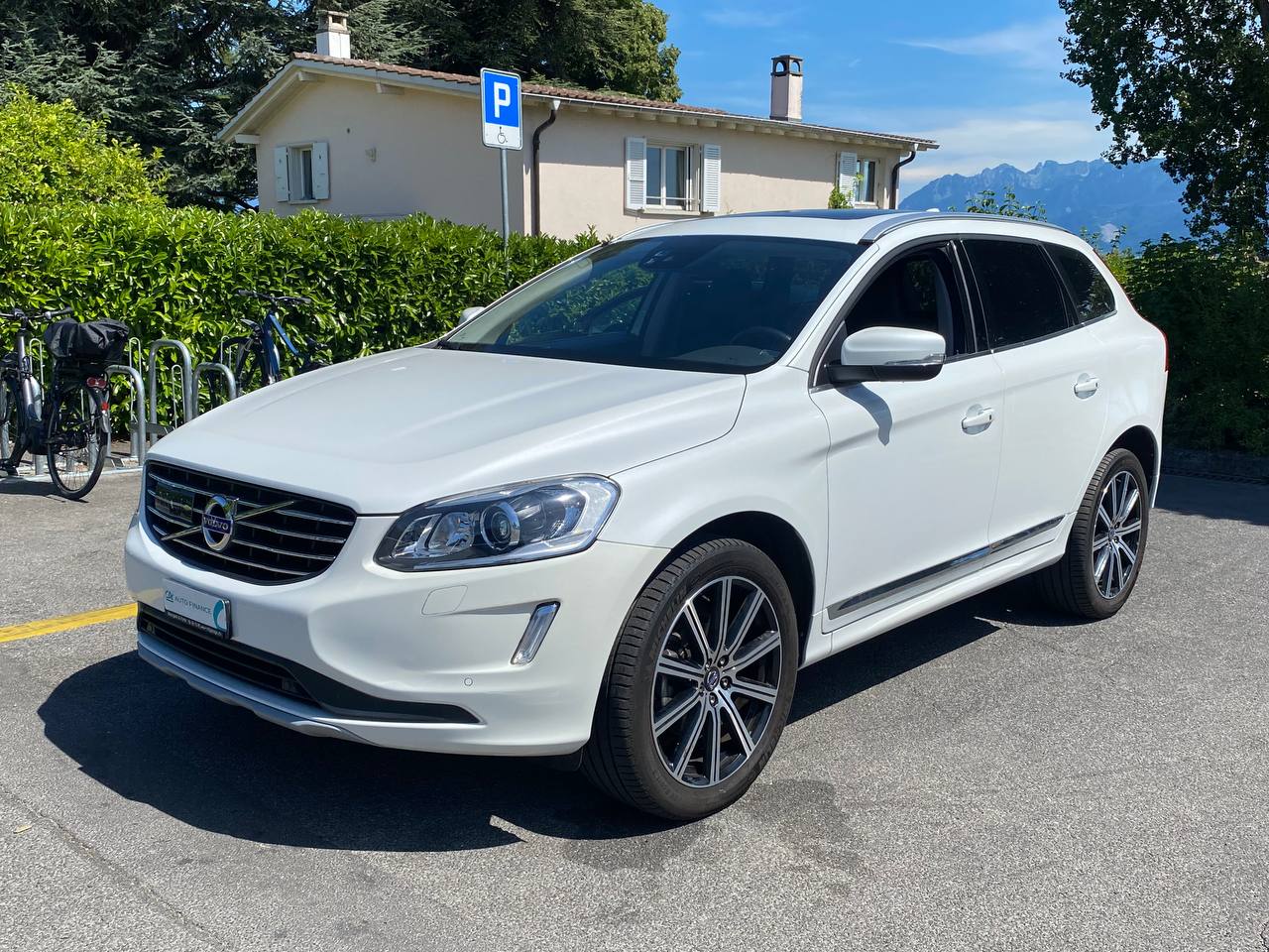 VOLVO XC60 T6 AWD Summum Geartronic-showroom-element-1
