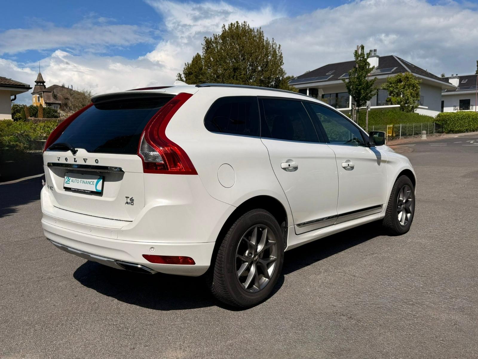 VOLVO XC60 T6 AWD Summum Geartronic-image-6