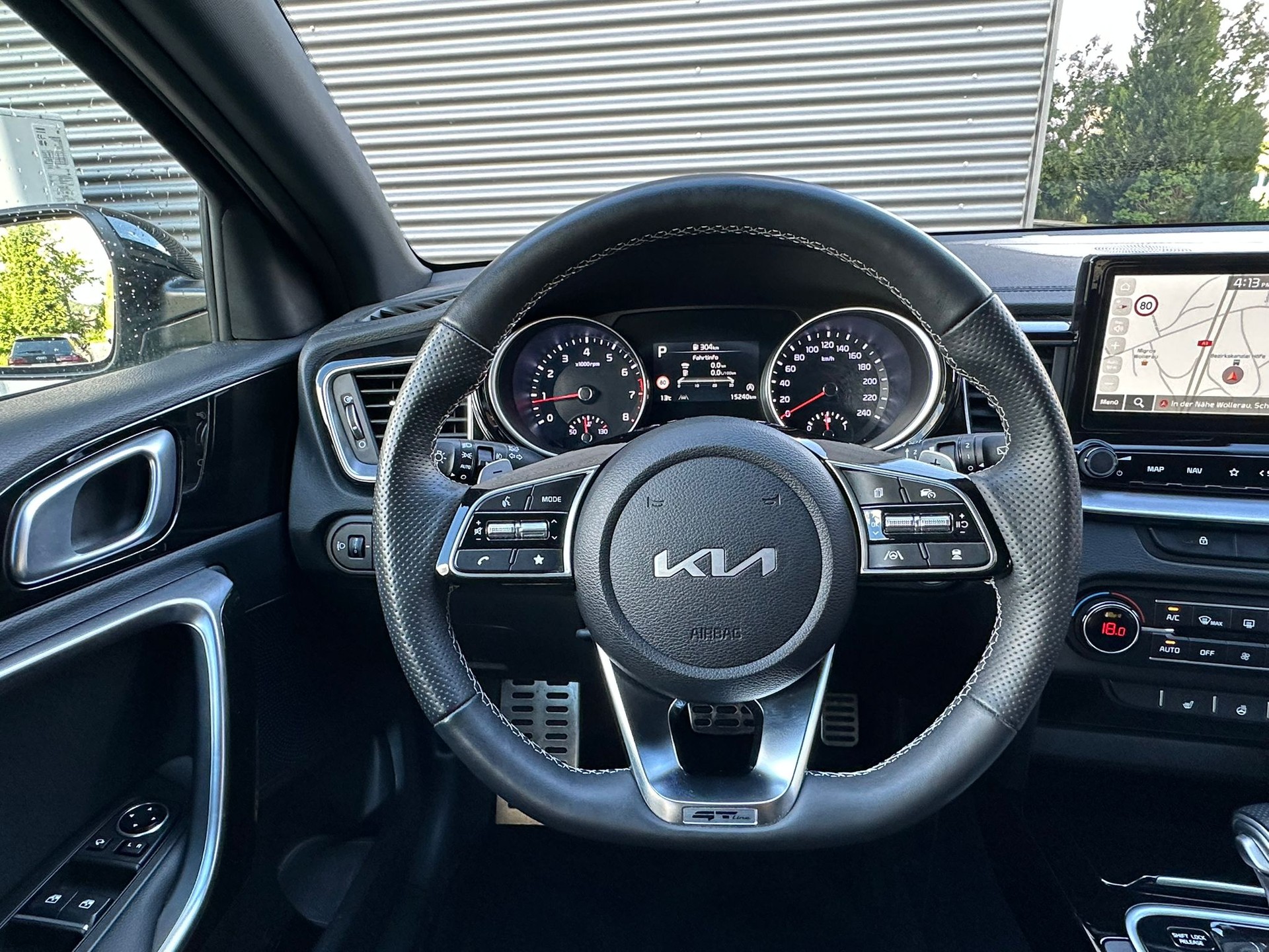 KIA ProCeed 1.5 T-GDi MHEV GT-Line DCT-image-16