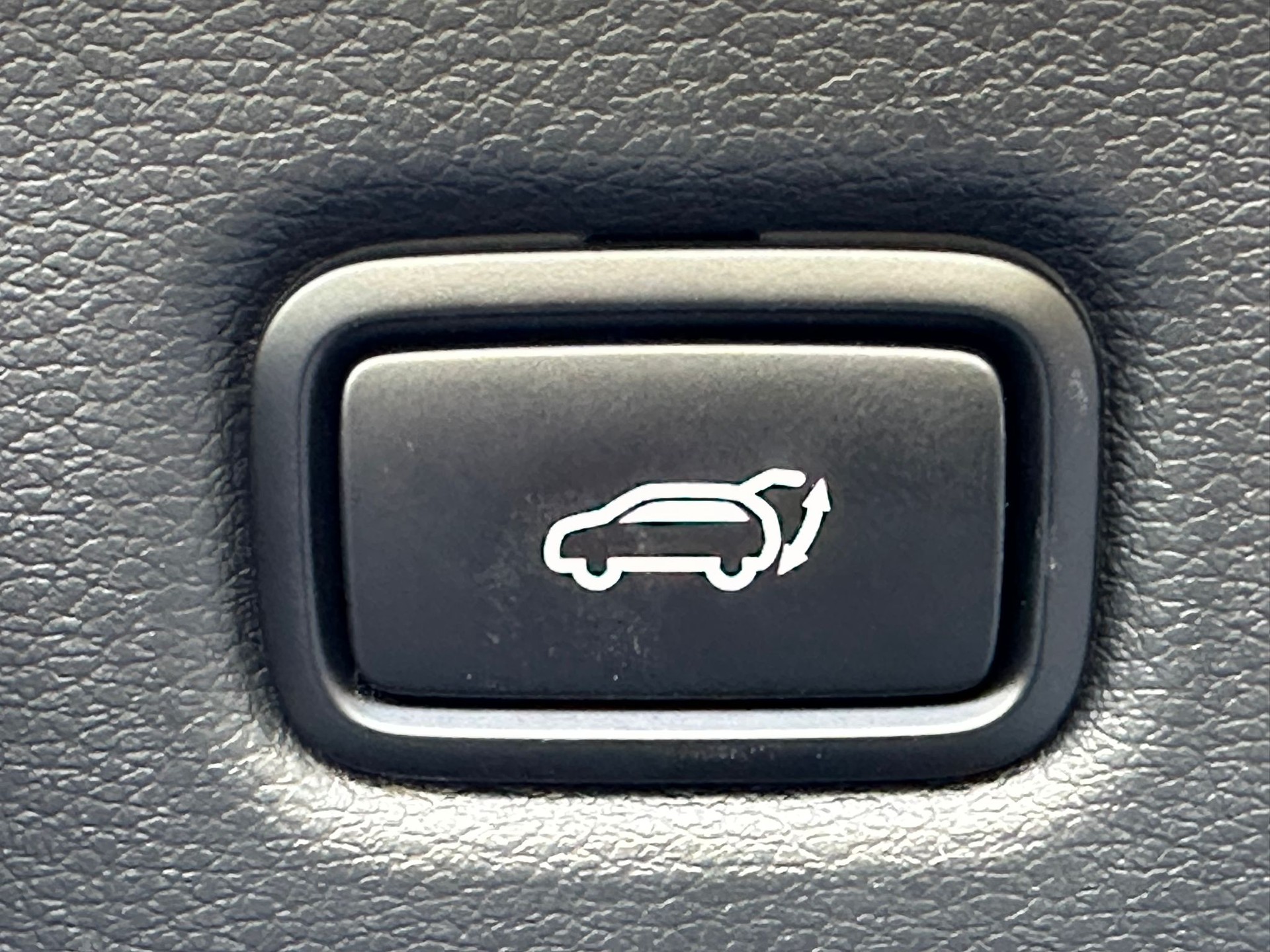 KIA ProCeed 1.5 T-GDi MHEV GT-Line DCT-image-19