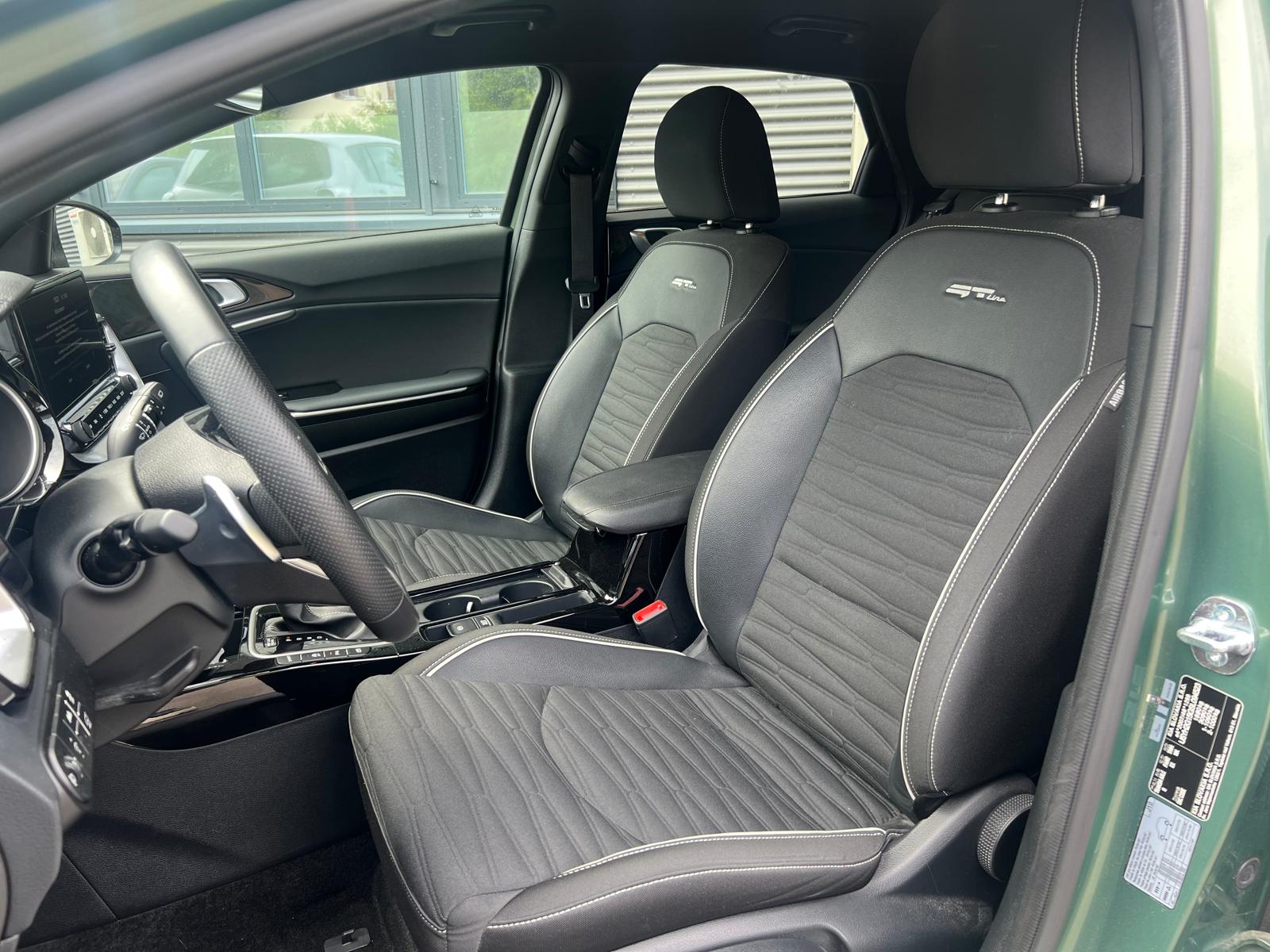 KIA ProCeed 1.5 T-GDi MHEV GT-Line DCT-image-6