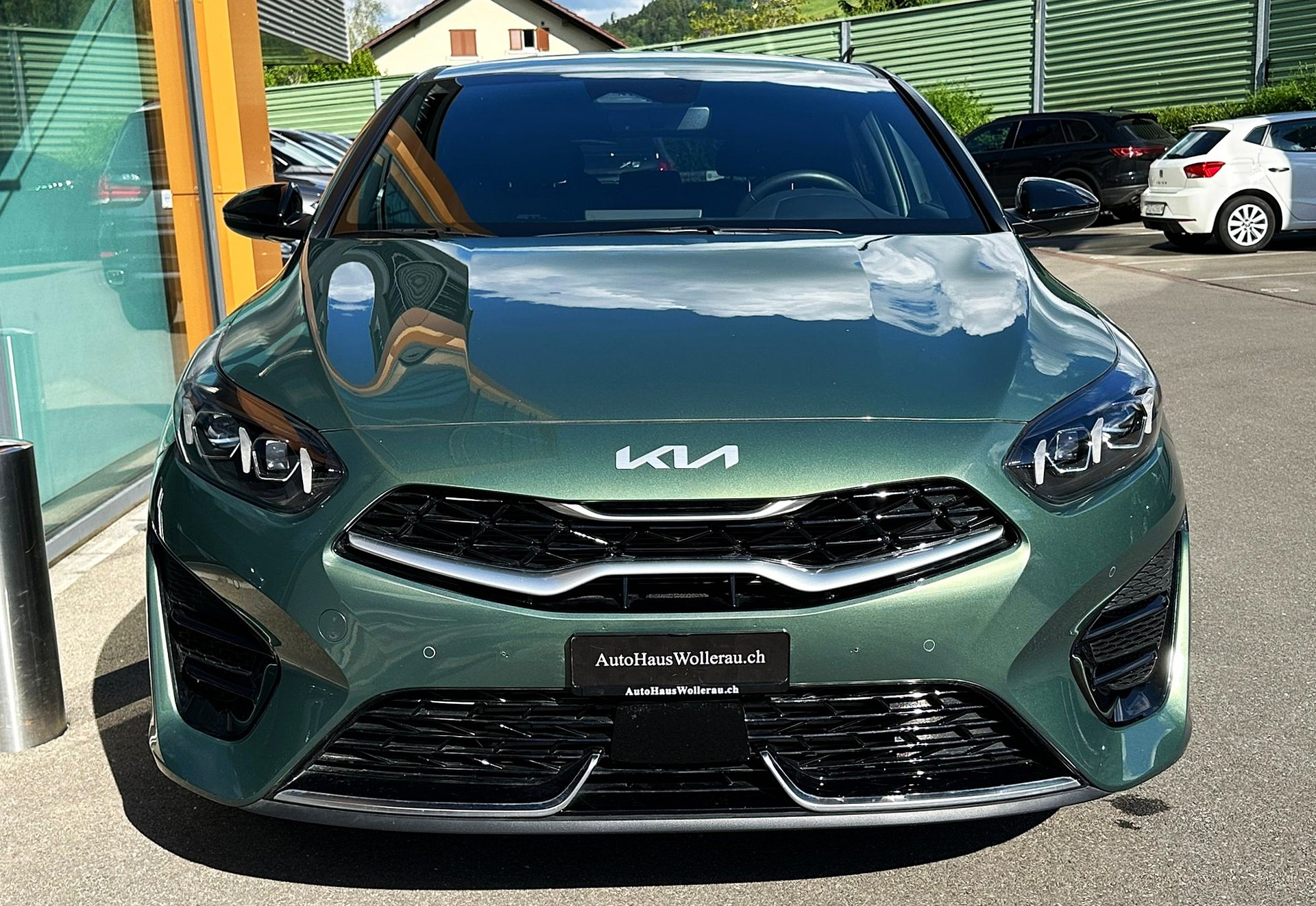 KIA ProCeed 1.5 T-GDi MHEV GT-Line DCT-showroom-element-1