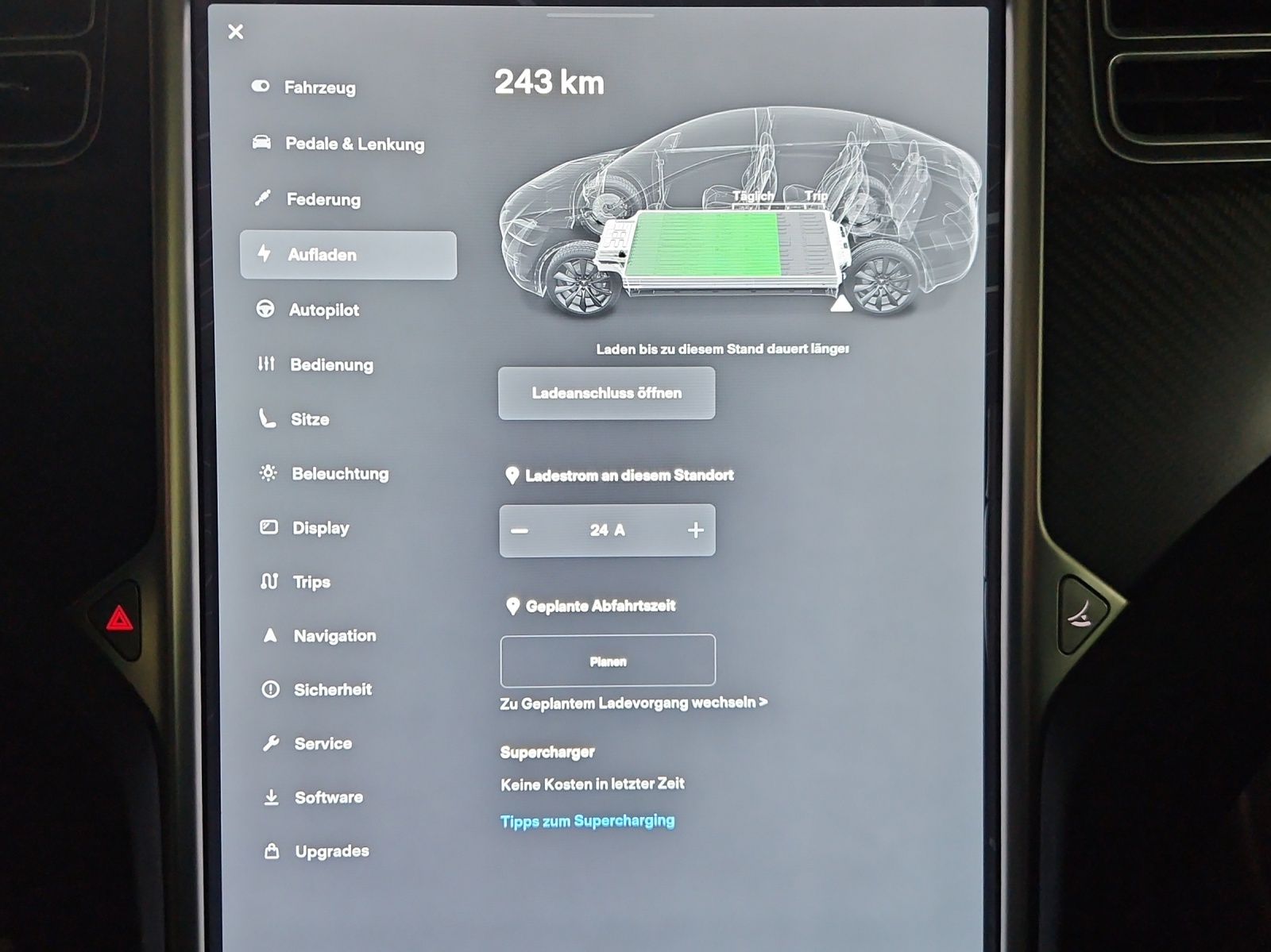 TESLA Model X 90 D Performance-image-15