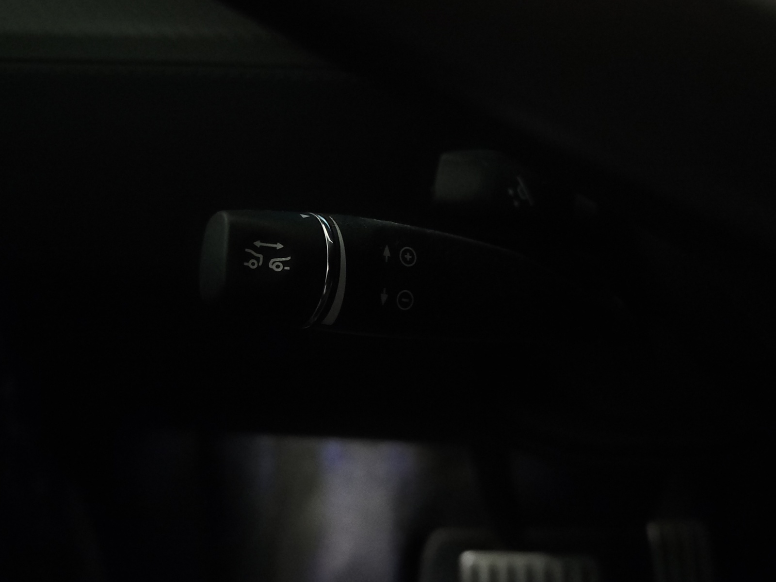 TESLA Model X 90 D Performance-image-13