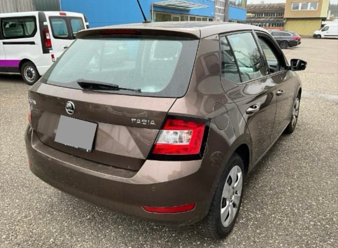 SKODA Fabia 1.0 MPI Ambition-image-1