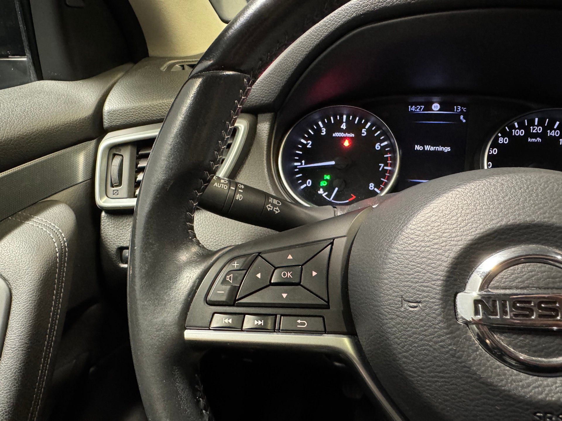NISSAN Qashqai 1.3 DIG-T tekna (59)-image-11