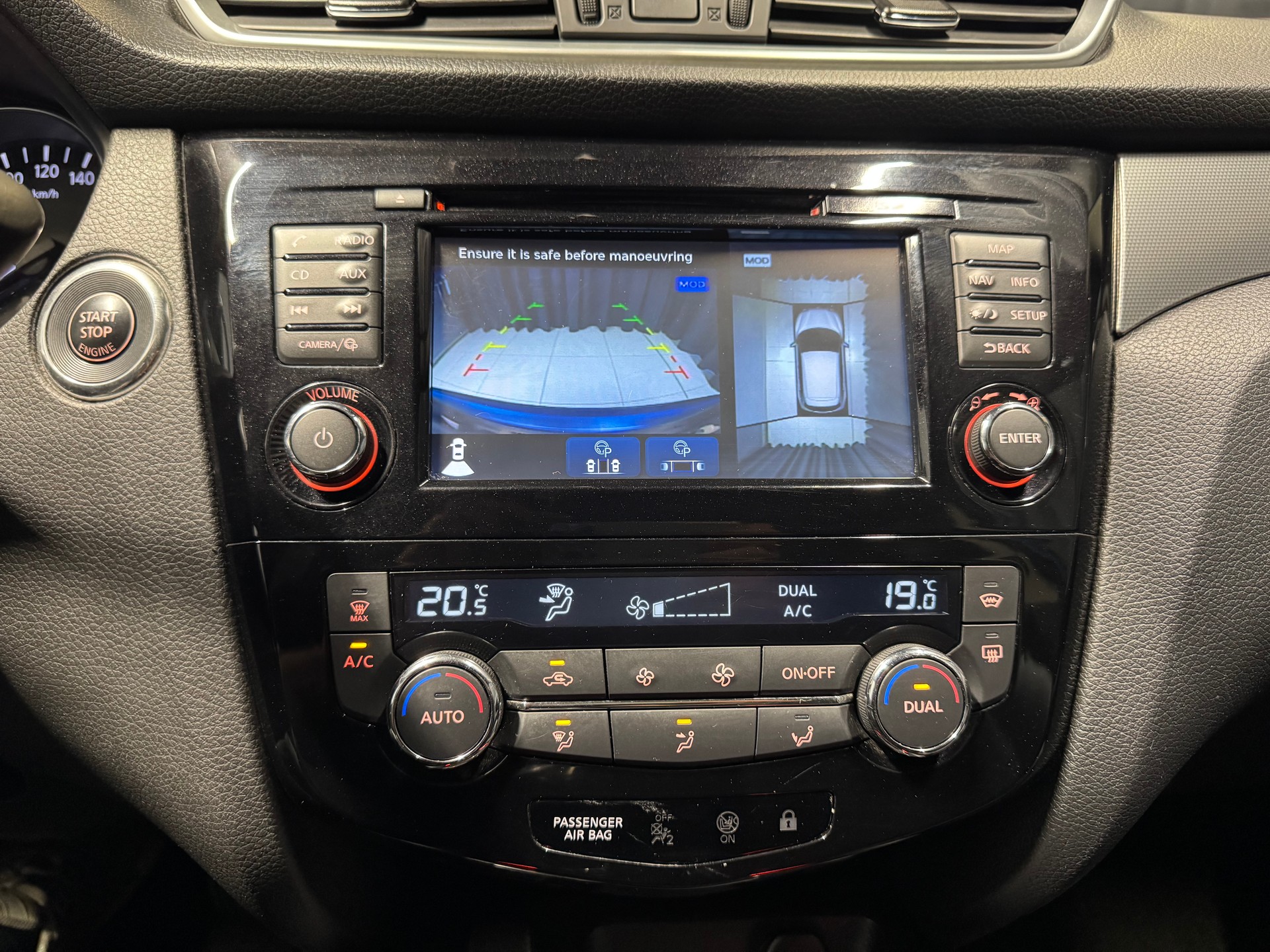NISSAN Qashqai 1.3 DIG-T tekna (59)-image-13
