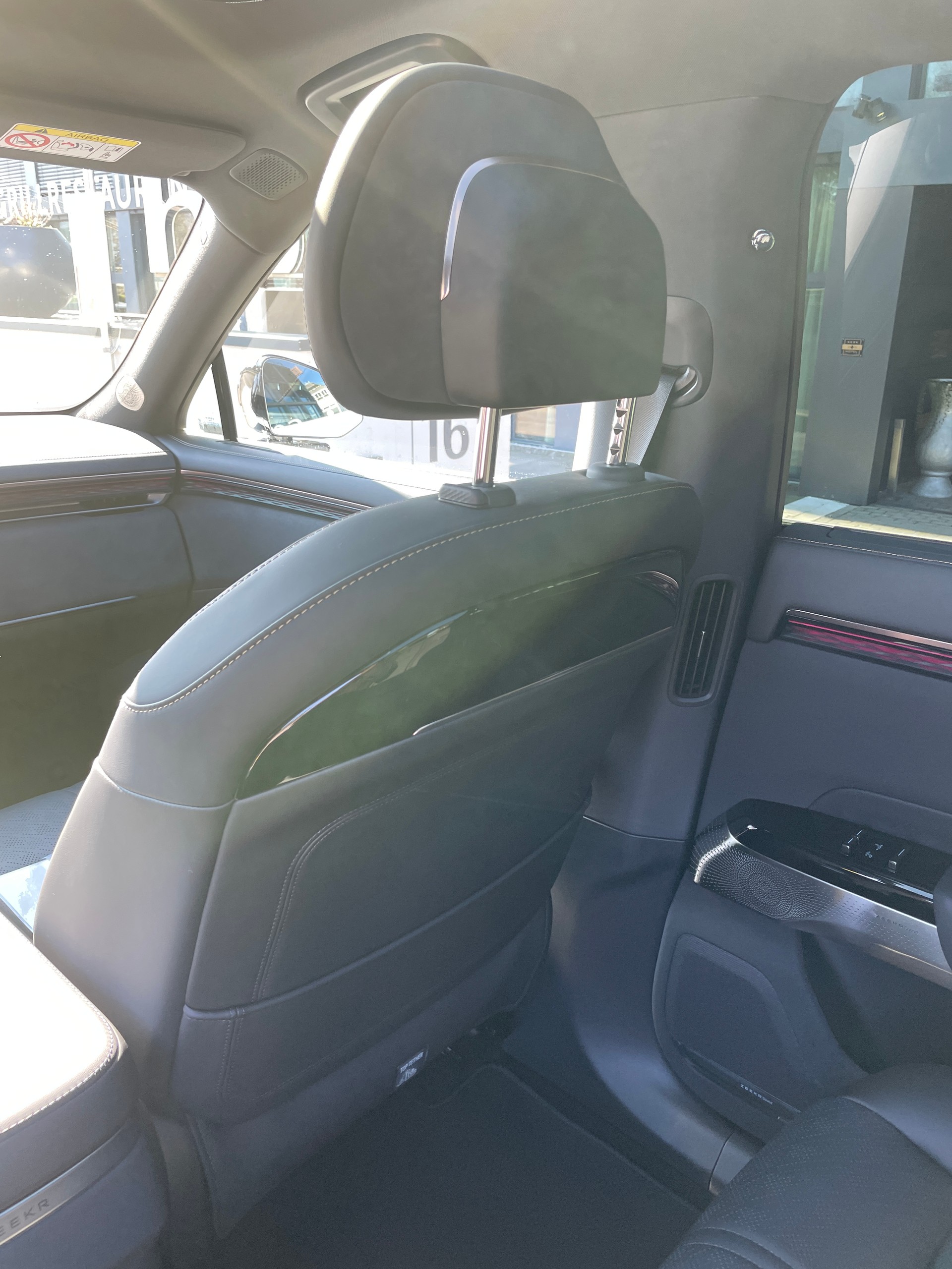 ZEEKR 7X Privilege AWD mit Comfort inkl. Cockpit Paket-image-19