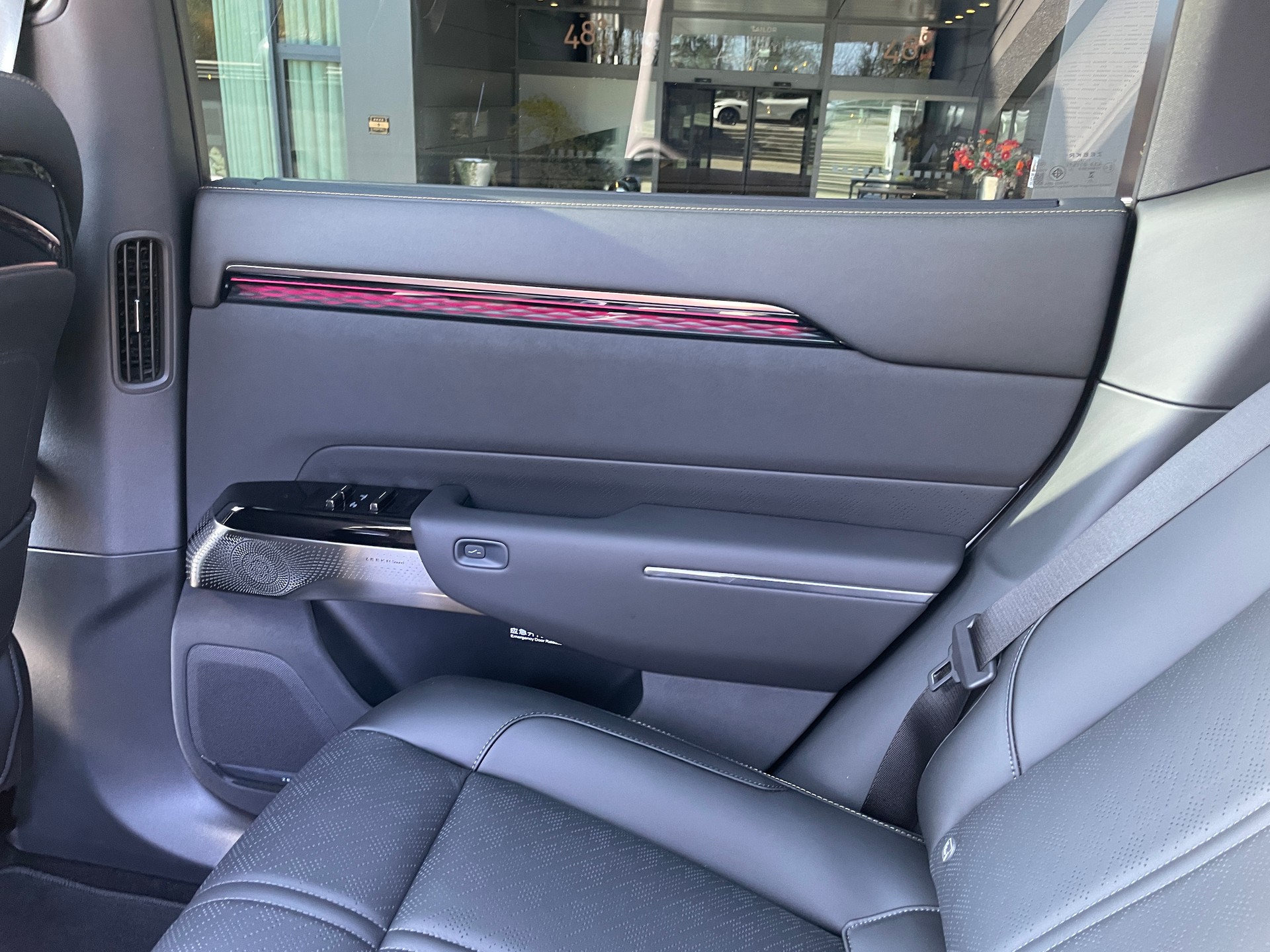 ZEEKR 7X Privilege AWD mit Comfort inkl. Cockpit Paket-image-20