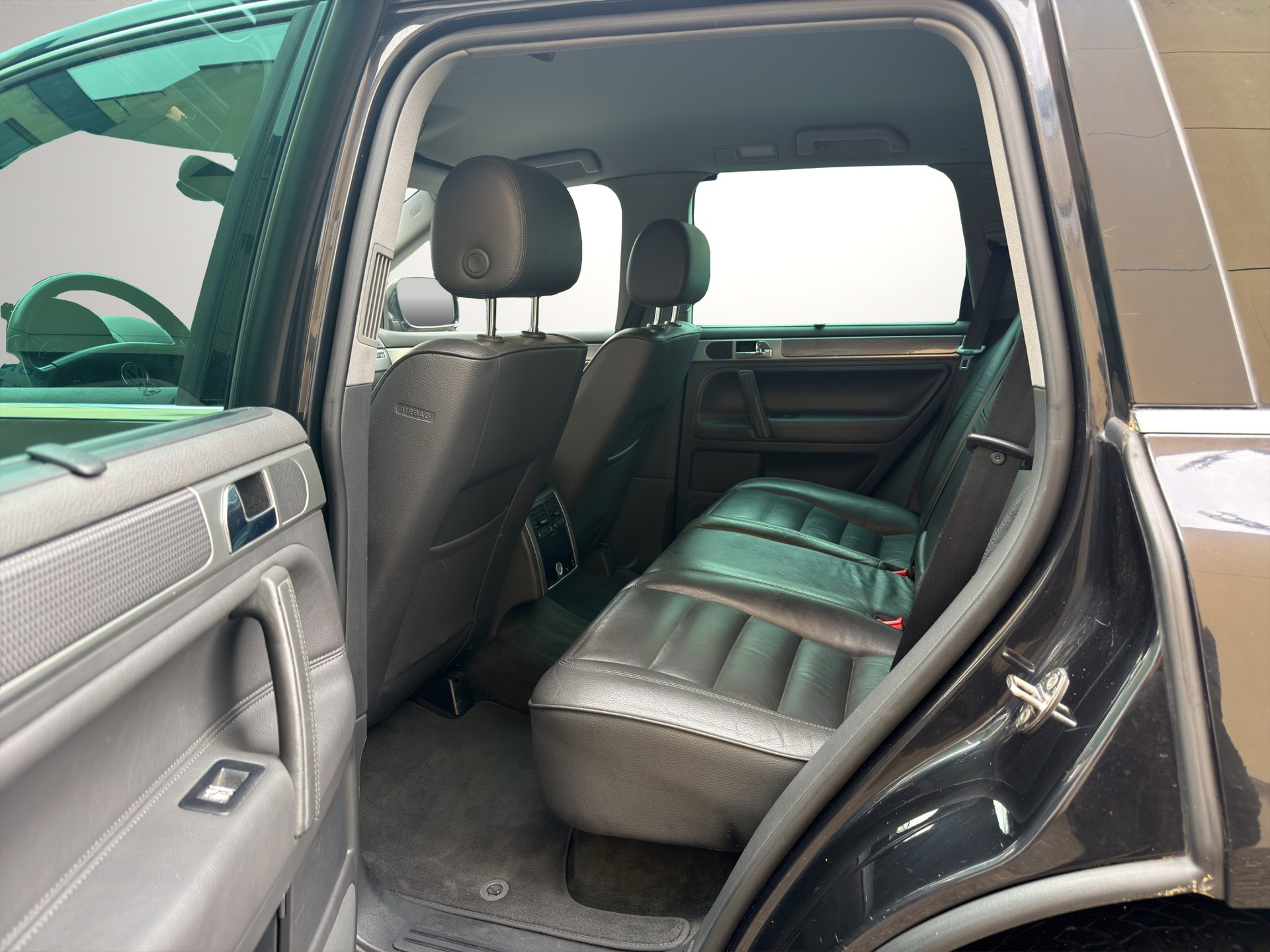 VW Touareg 3.0 TDI-image-11