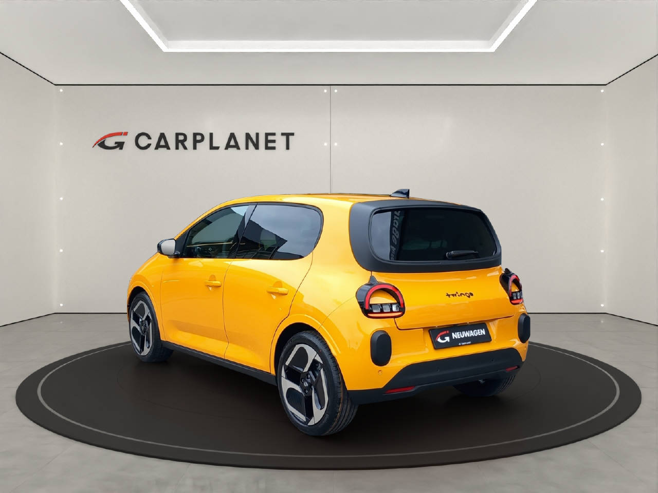 RENAULT Twingo E-Tech Urban Range techno-showroom-element-2