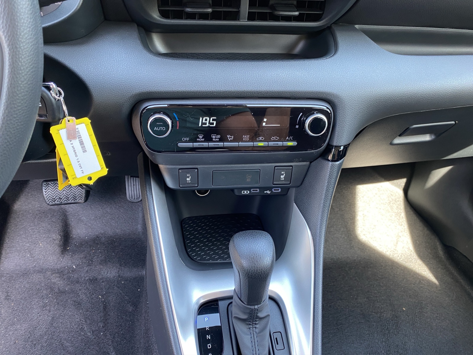 MAZDA 2 Hybrid Prime-line-image-12