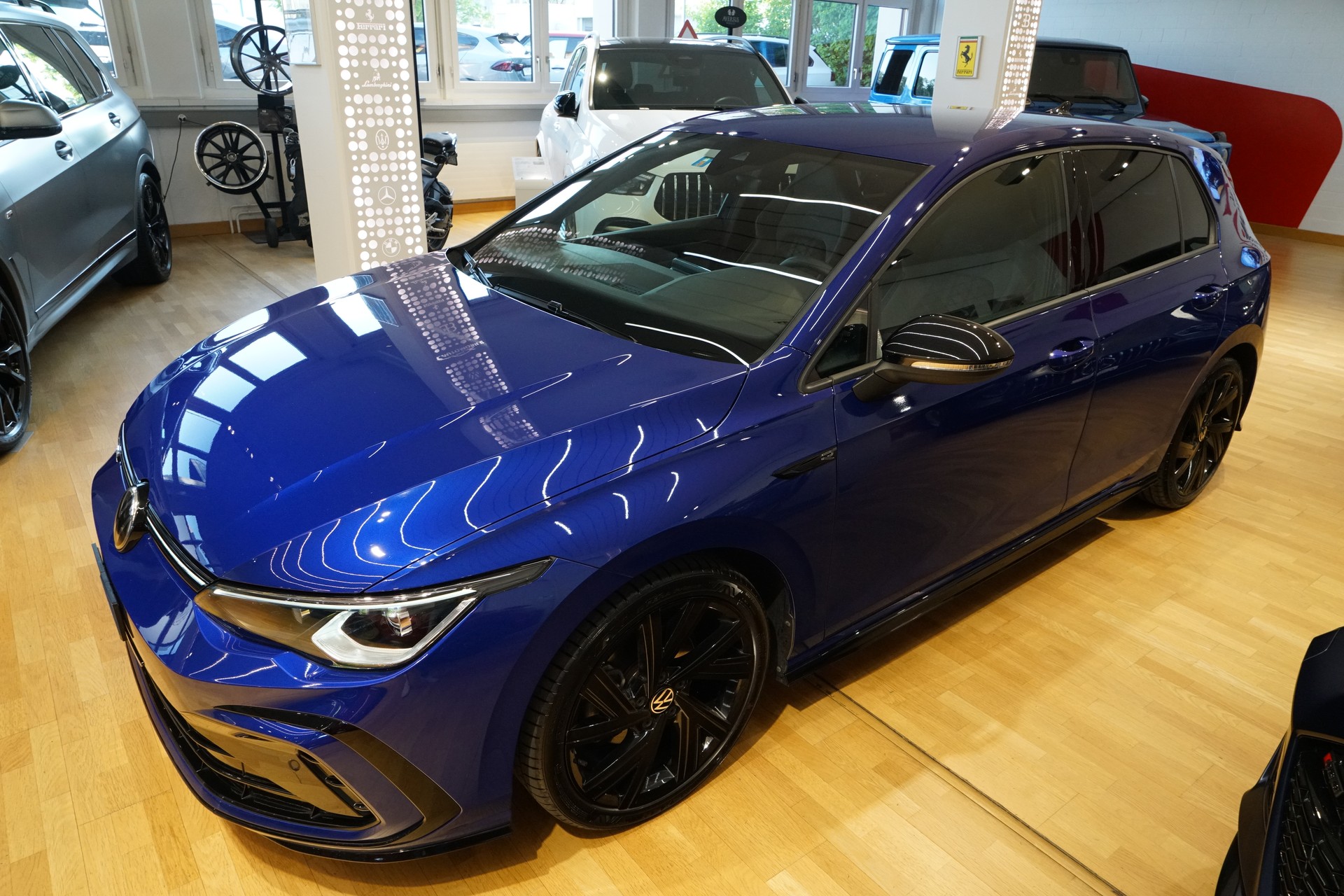 VW Golf 1.5 eTSI mHEV ACT R-Line DSG-image-9