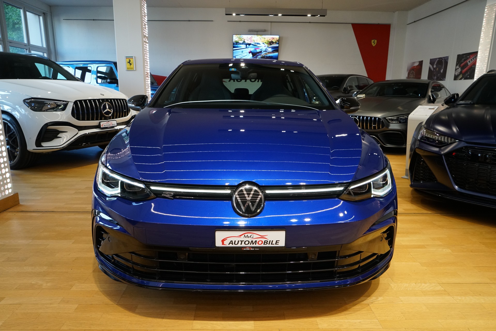 VW Golf 1.5 eTSI mHEV ACT R-Line DSG-showroom-element-1