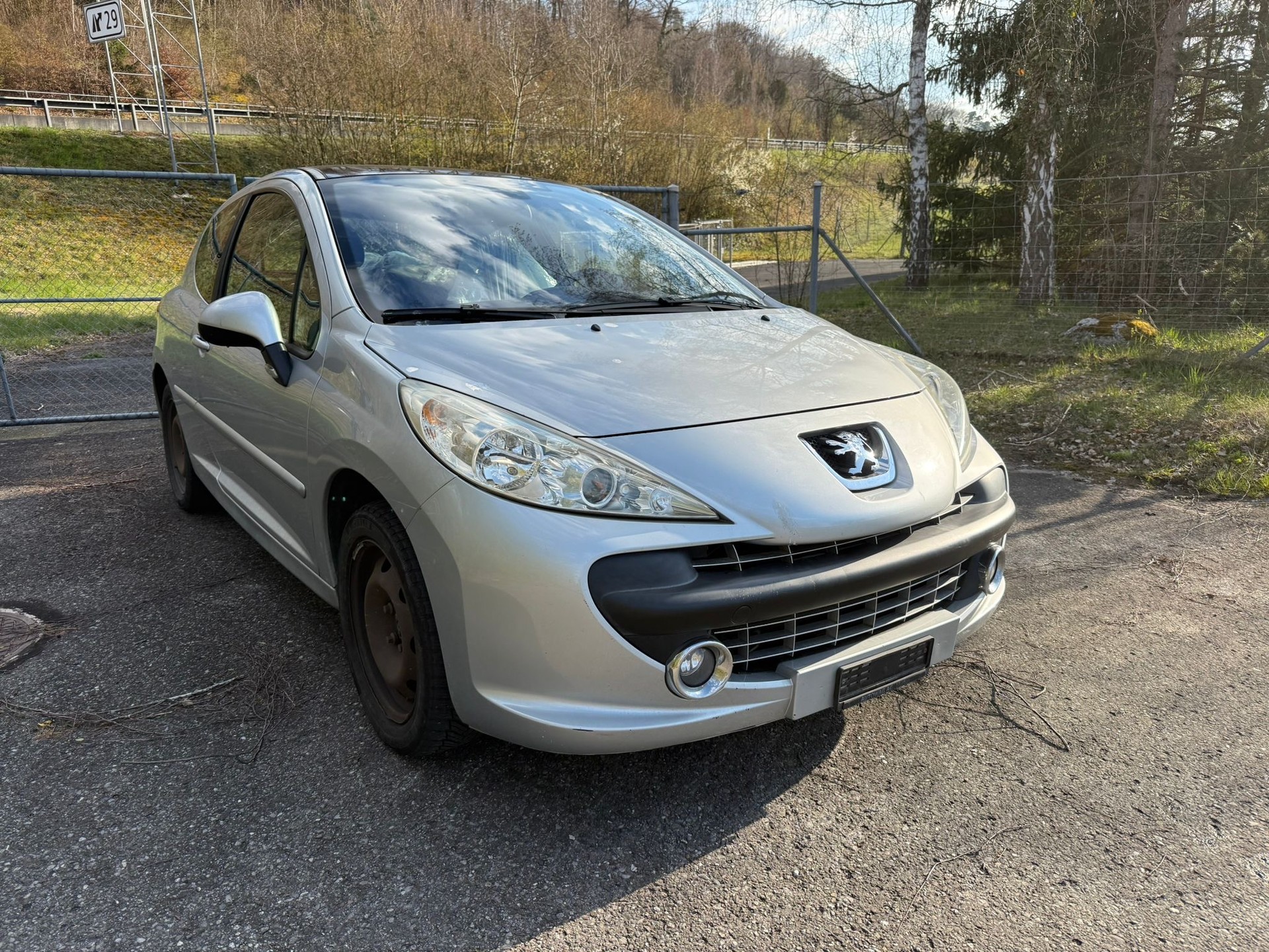 PEUGEOT 207 1.6 16V Turbo XSI-showroom-element-1