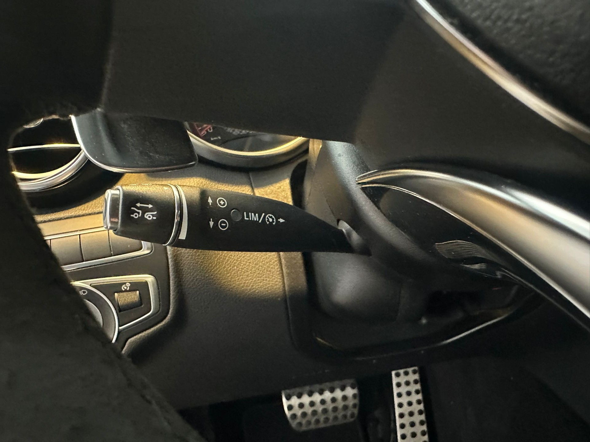 MERCEDES-BENZ C 63 S AMG Speedshift-image-10