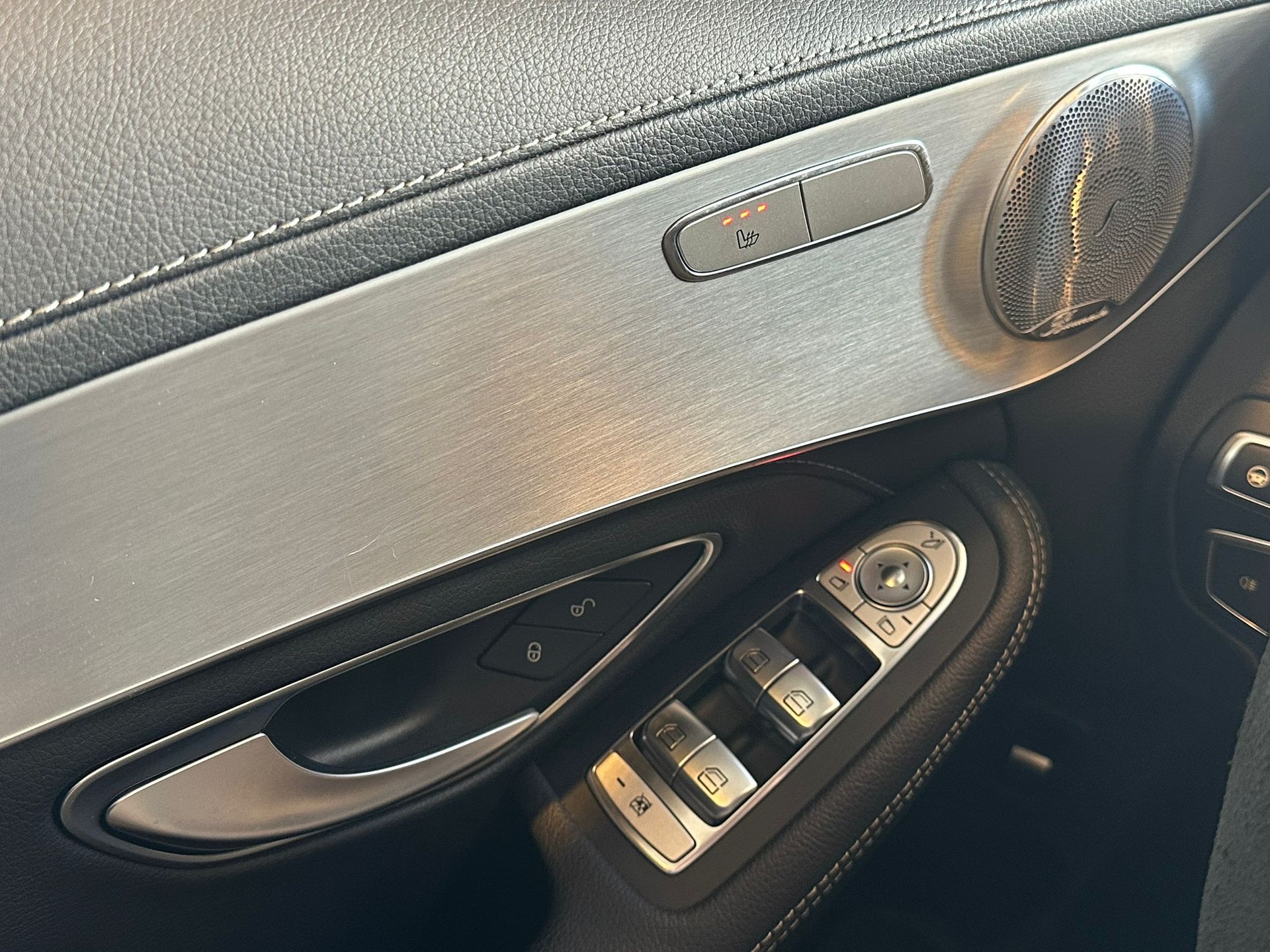 MERCEDES-BENZ C 63 S AMG Speedshift-image-15