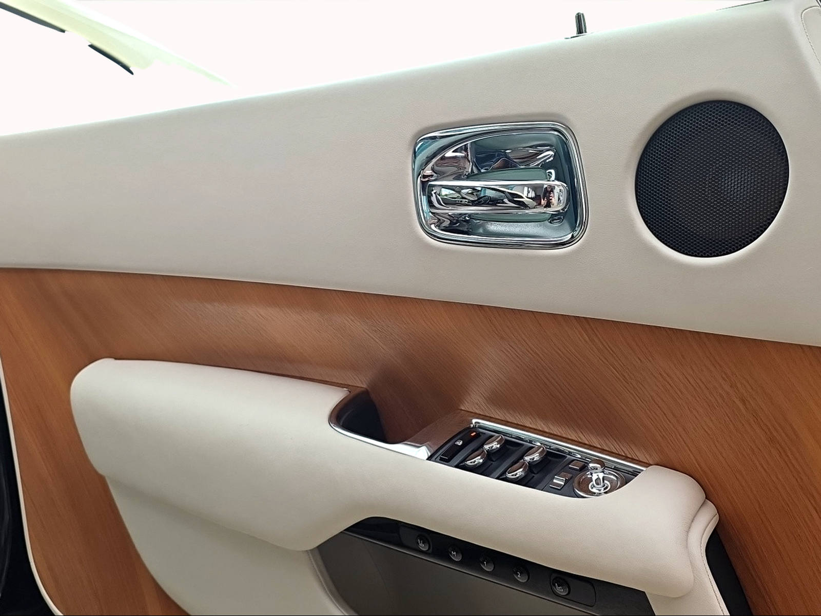 ROLLS-ROYCE Wraith 6.6 V12-image-13