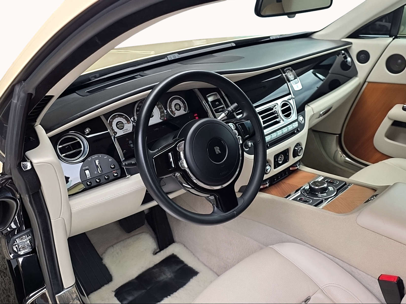 ROLLS-ROYCE Wraith 6.6 V12-image-12