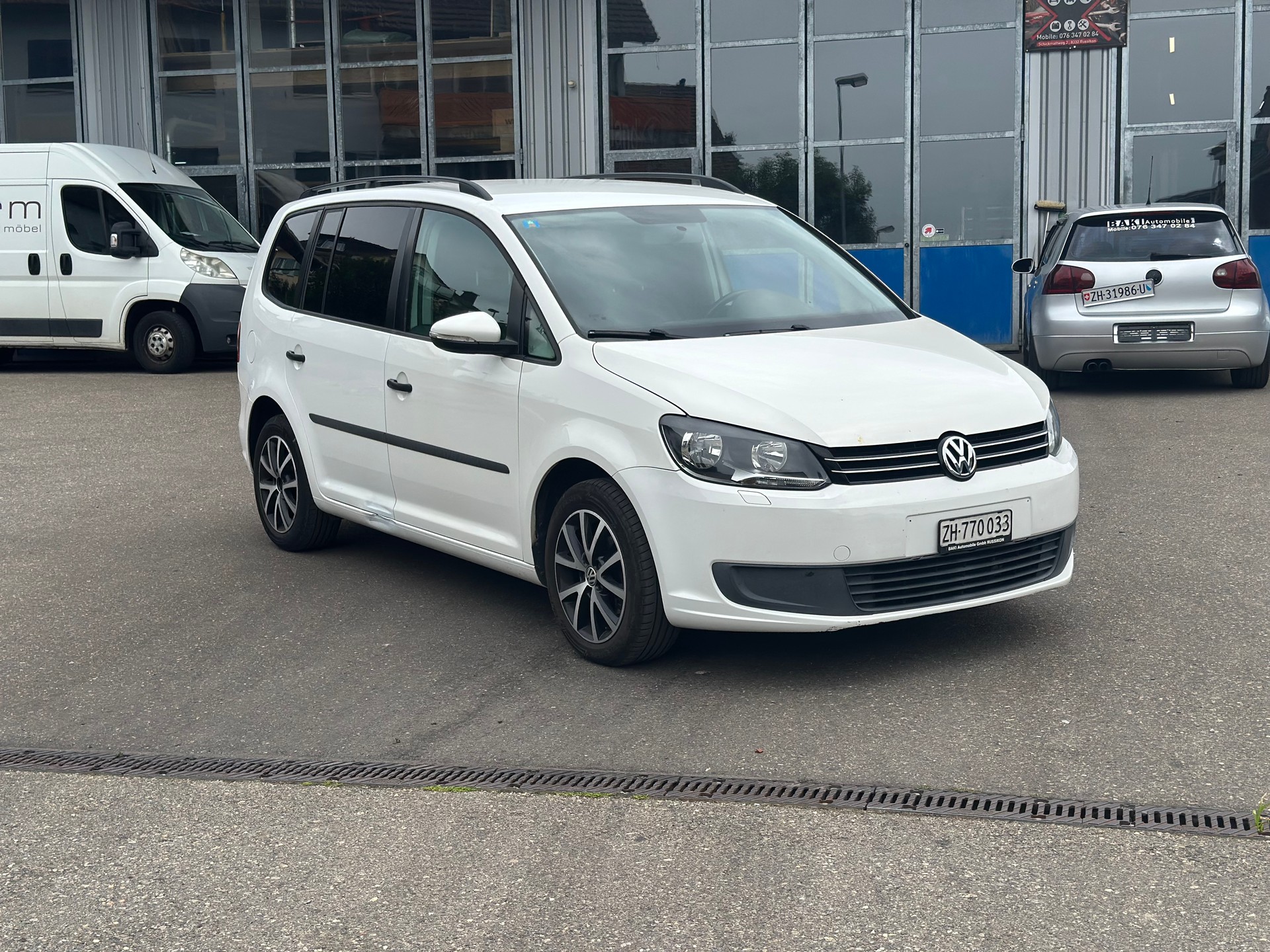 VW Touran 1.6 TDI Trendline DSG-showroom-element-3
