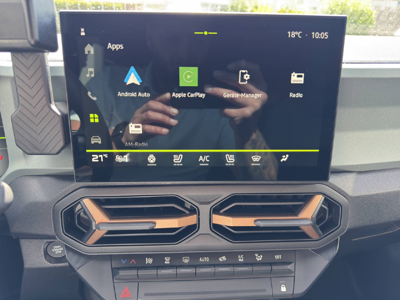 DACIA Duster 1.2 Hybrid Extreme 4WD DEMO-image-17