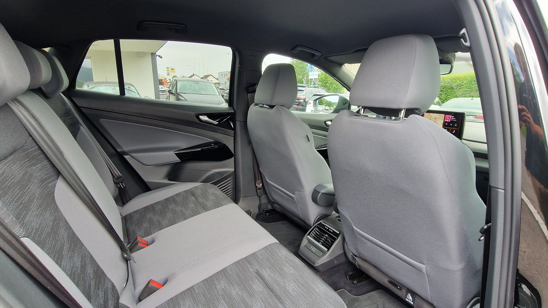 VW ID.5 Pro Performance 77 kWh-image-12