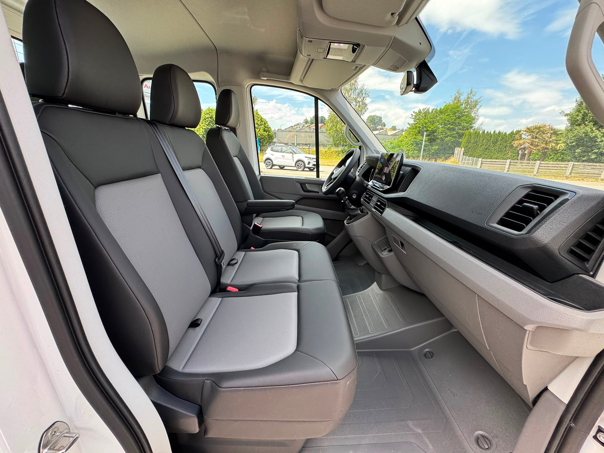 VW Crafter 35 2.0 TDI Entry Doppelkabine-image-14